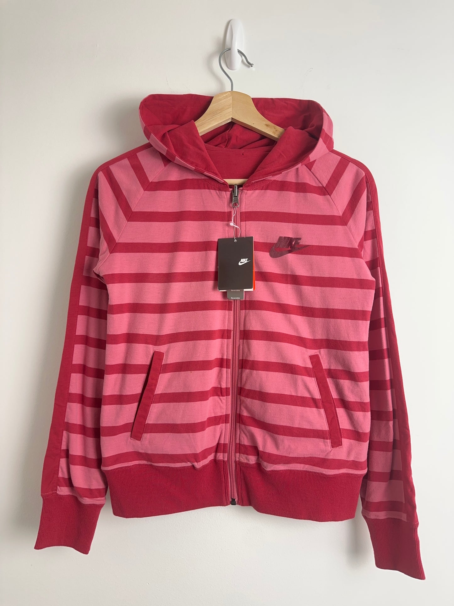 2007 BNWT Nike Honolulu Marathon Striped Hoodie (S)