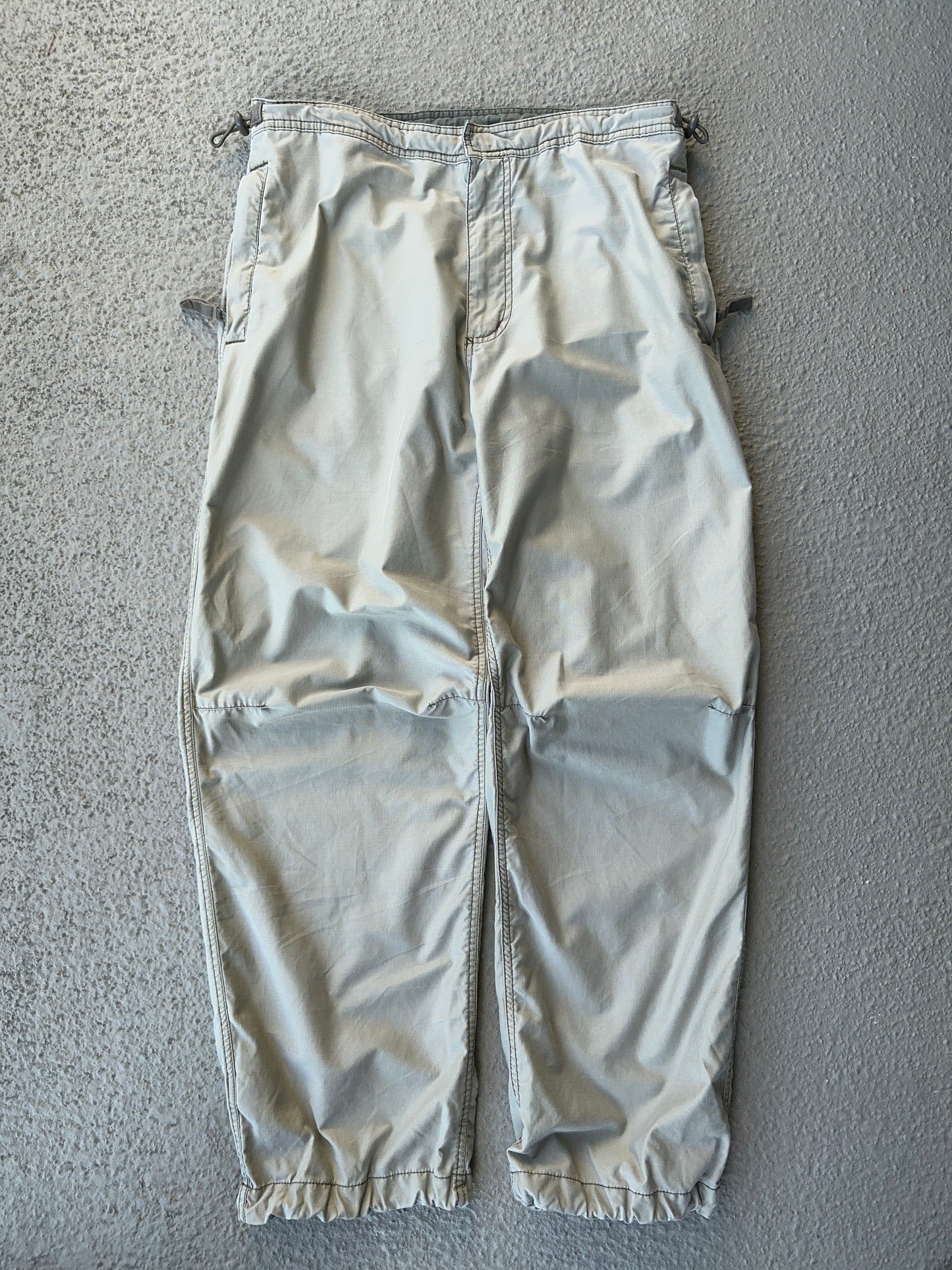 2000 GAP Technical Pants
