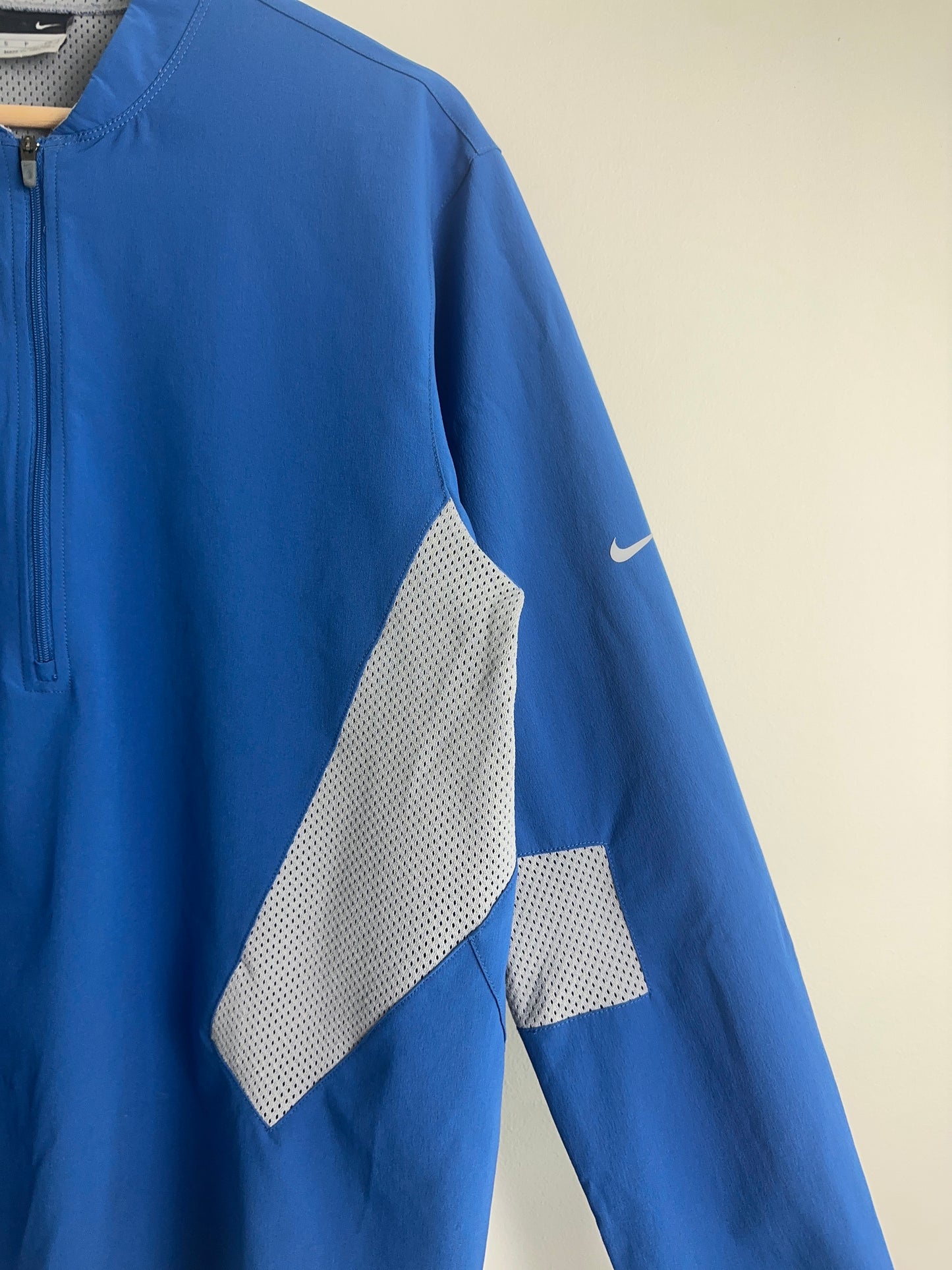 2005 Nike Mesh Paneled Pullover (M)