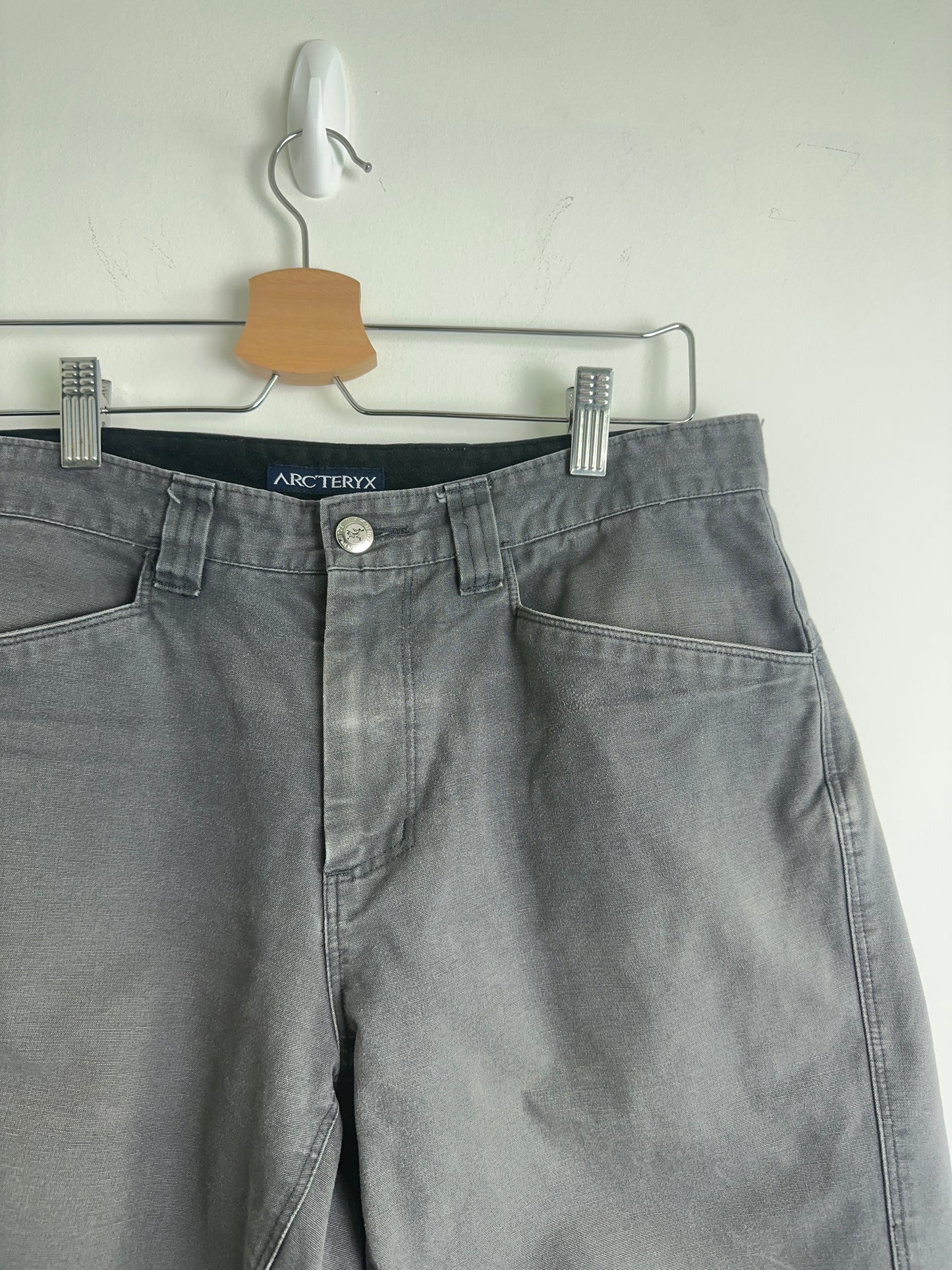 Vintage Arc’teryx Climbing Shorts (30)