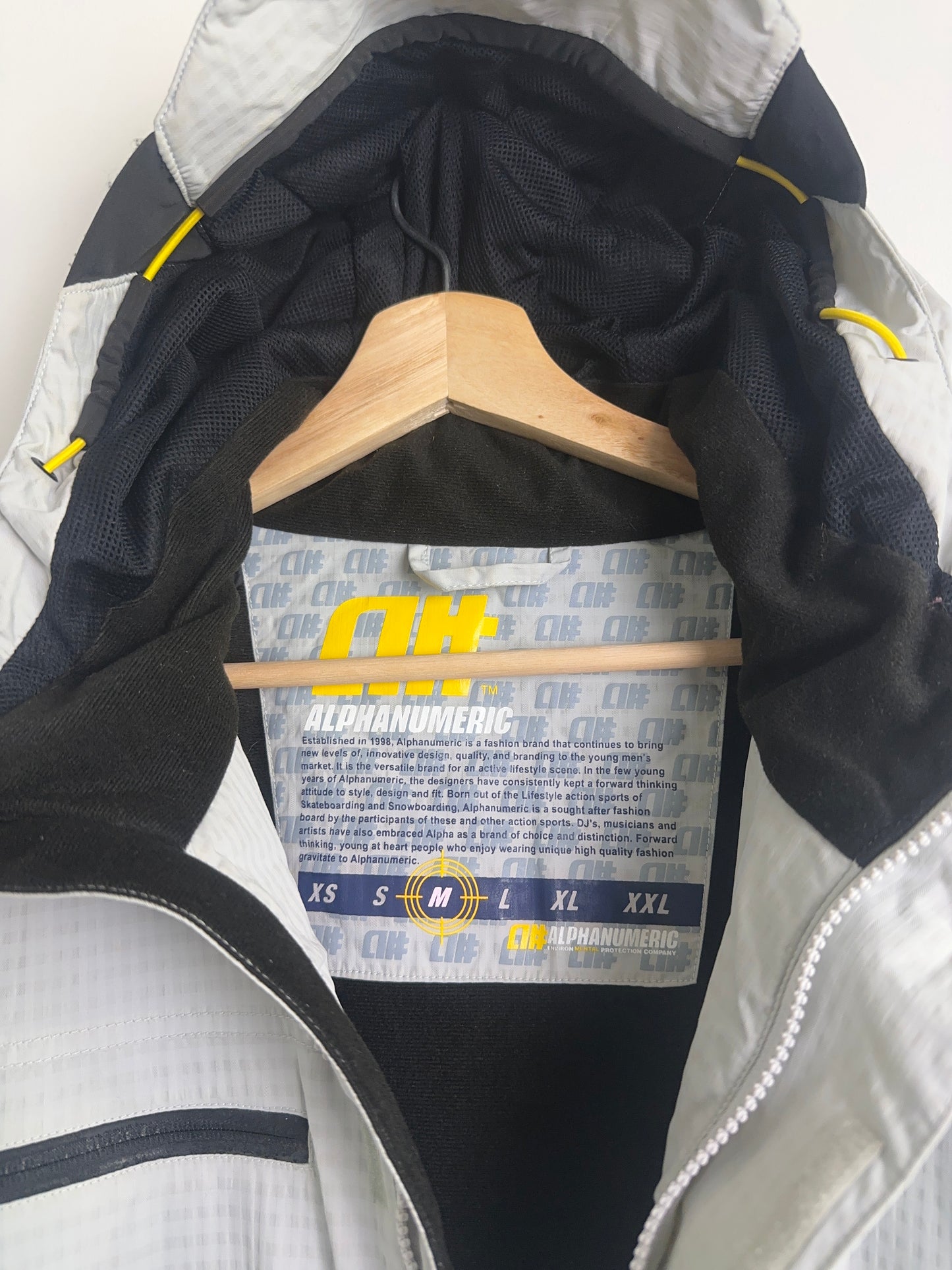 00’s Alphanumeric Snowboard Jacket (M)