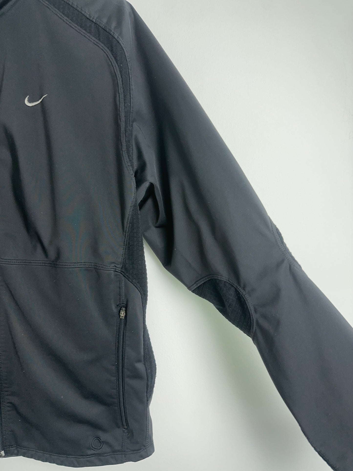 2000’s Nike Sphere Paneled Top (M)