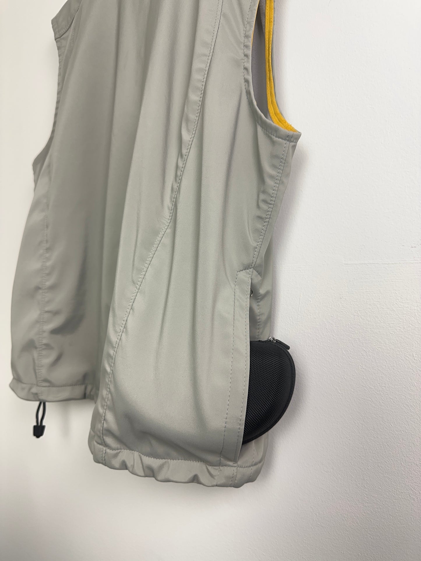 2004 GAP Tech Vest (L)