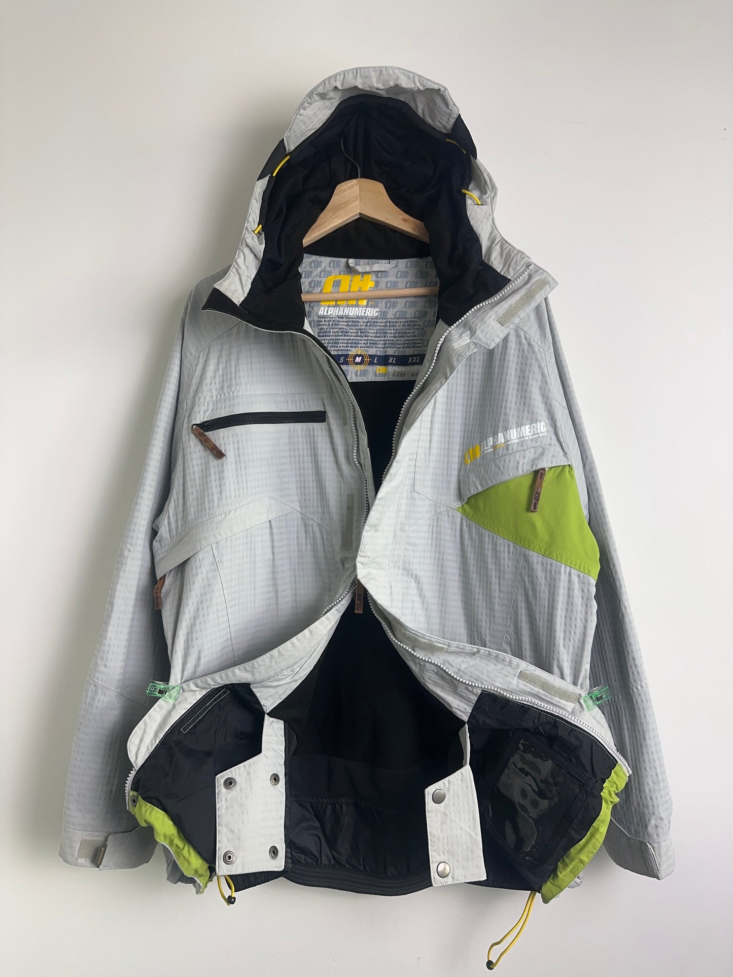 00’s Alphanumeric Snowboard Jacket (M)