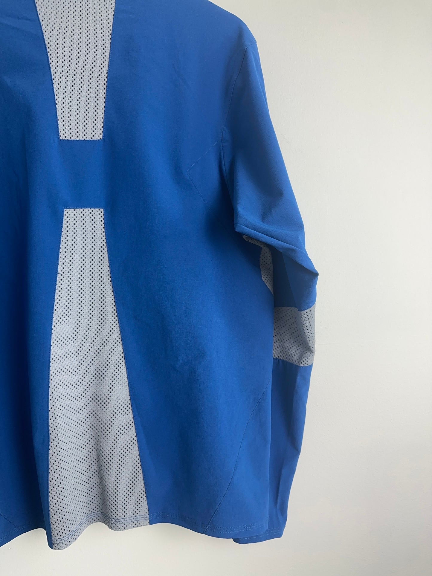2005 Nike Mesh Paneled Pullover (M)