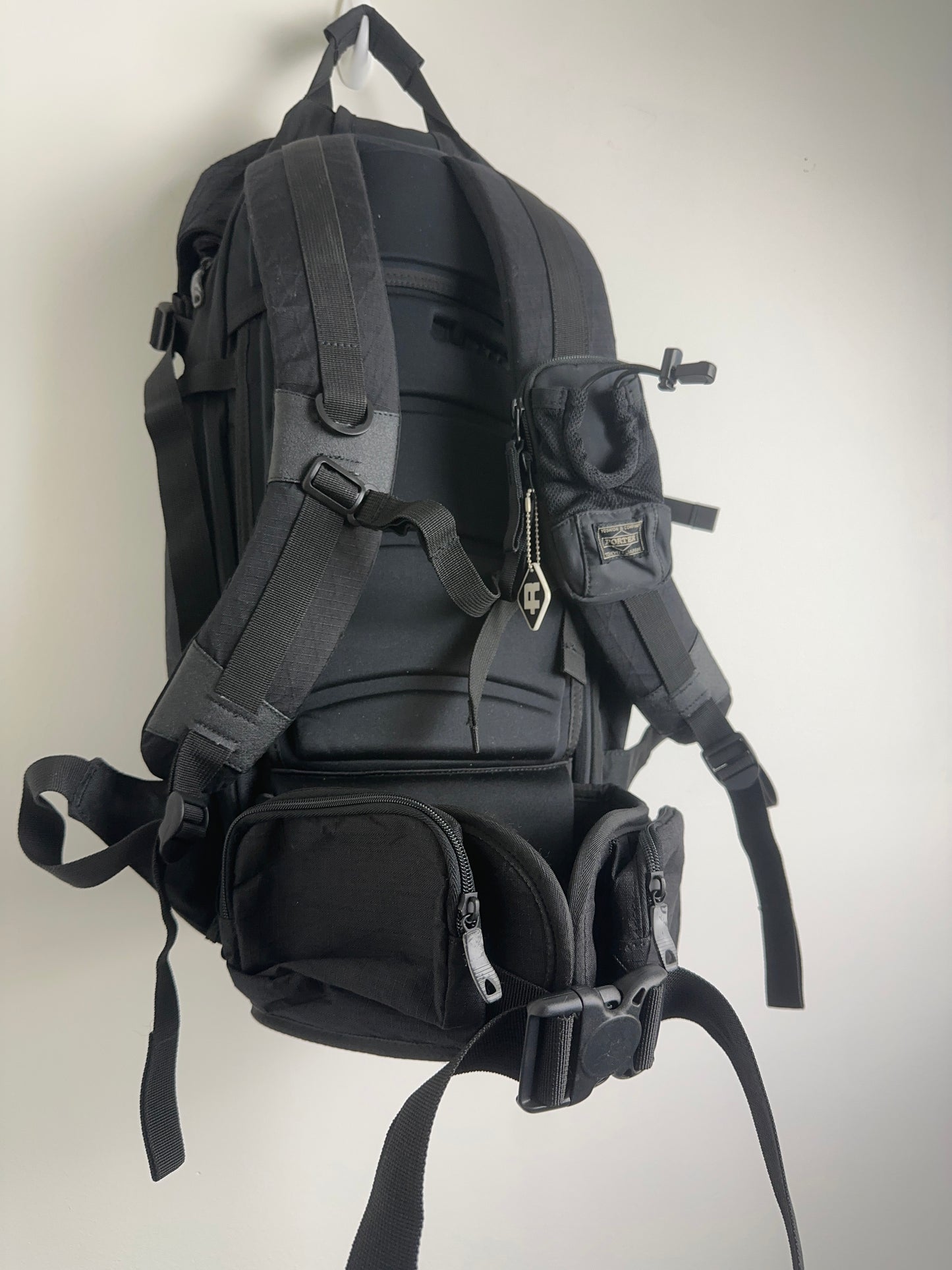 Burton AK x Headporter Plus 40L Pack