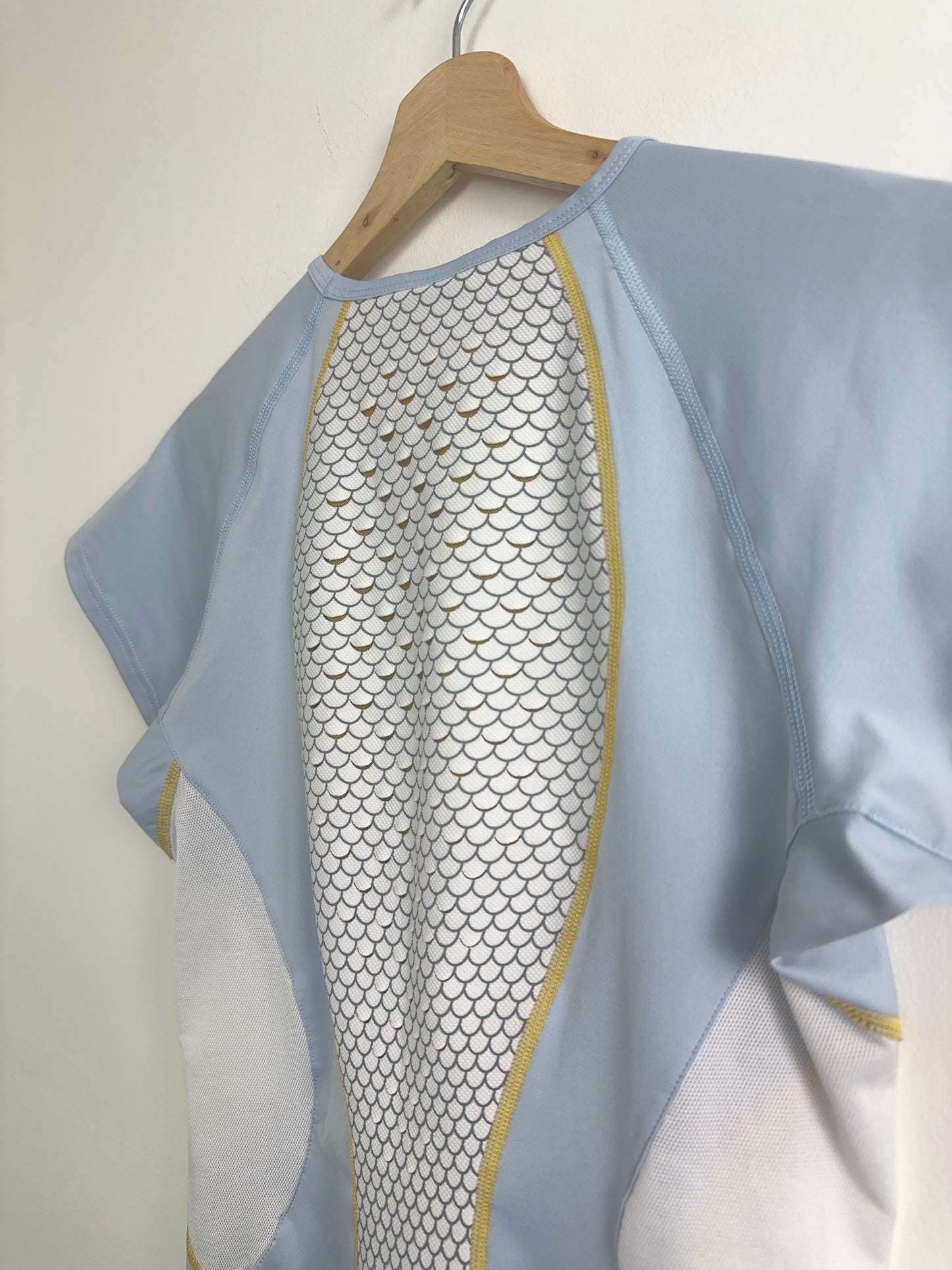 2006 Nike Sphere React Fish Scale Cooling Tee (S)