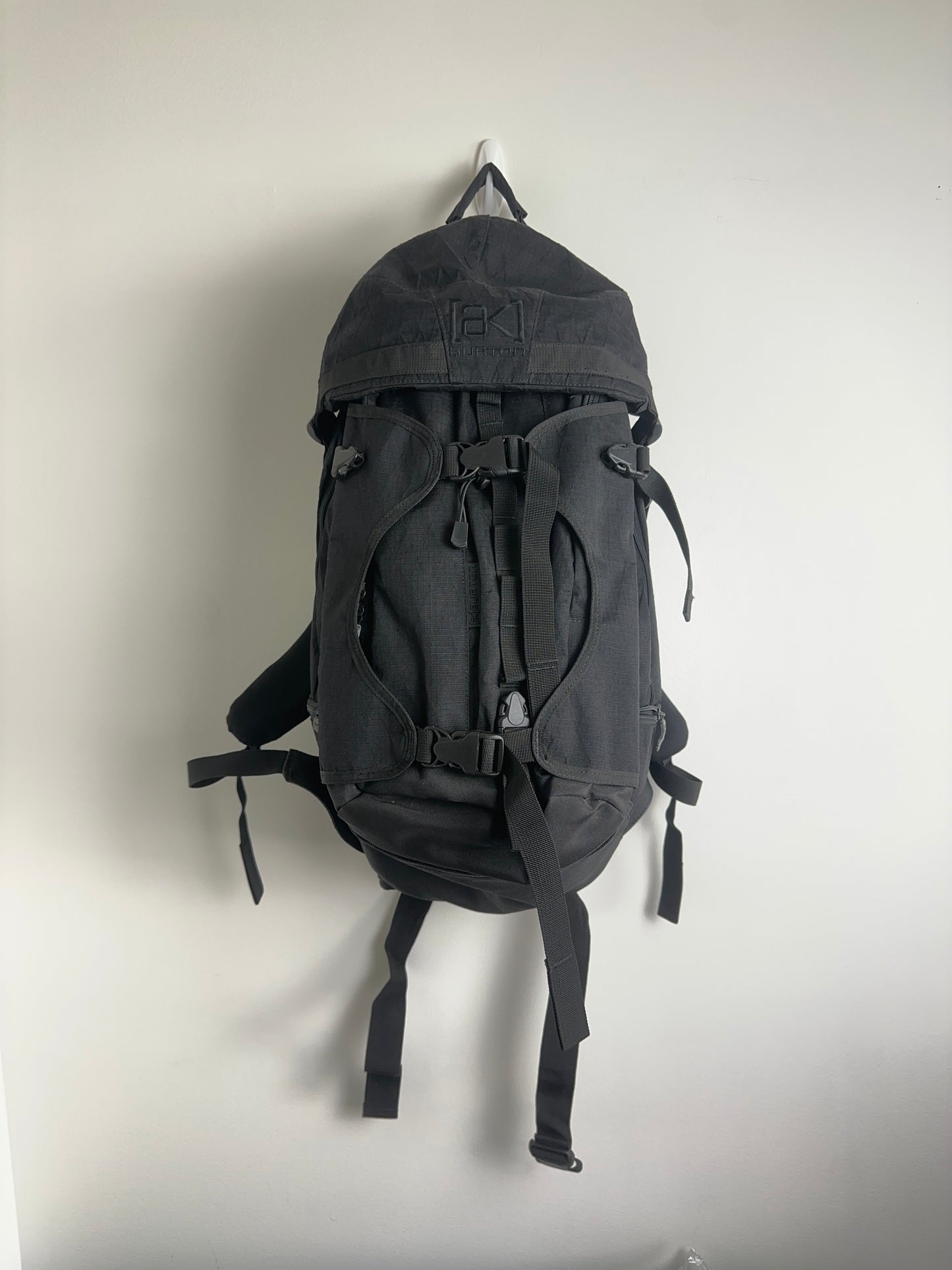 Burton AK x Headporter Plus 40L Pack