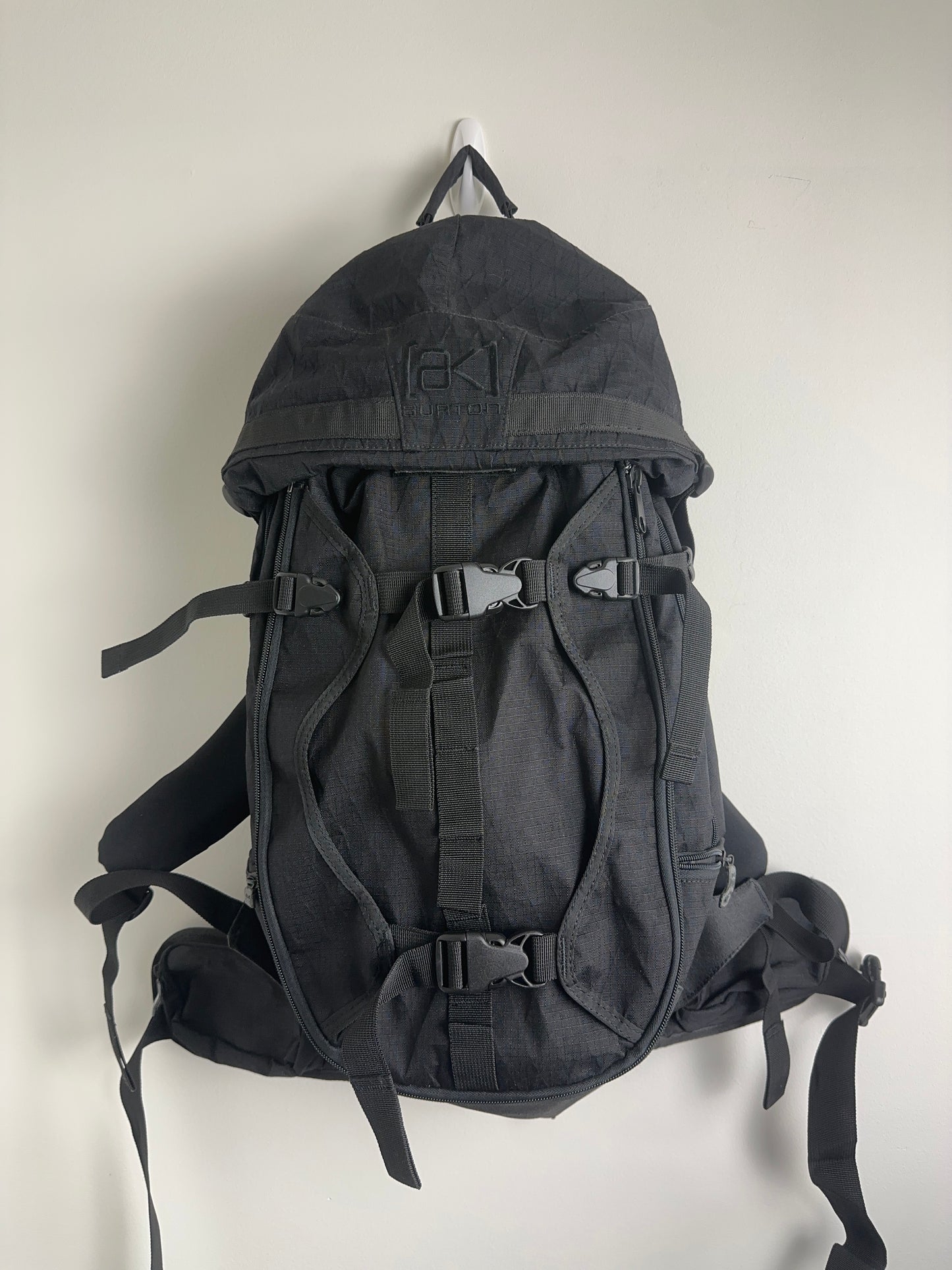 Burton AK x Headporter Plus 40L Pack