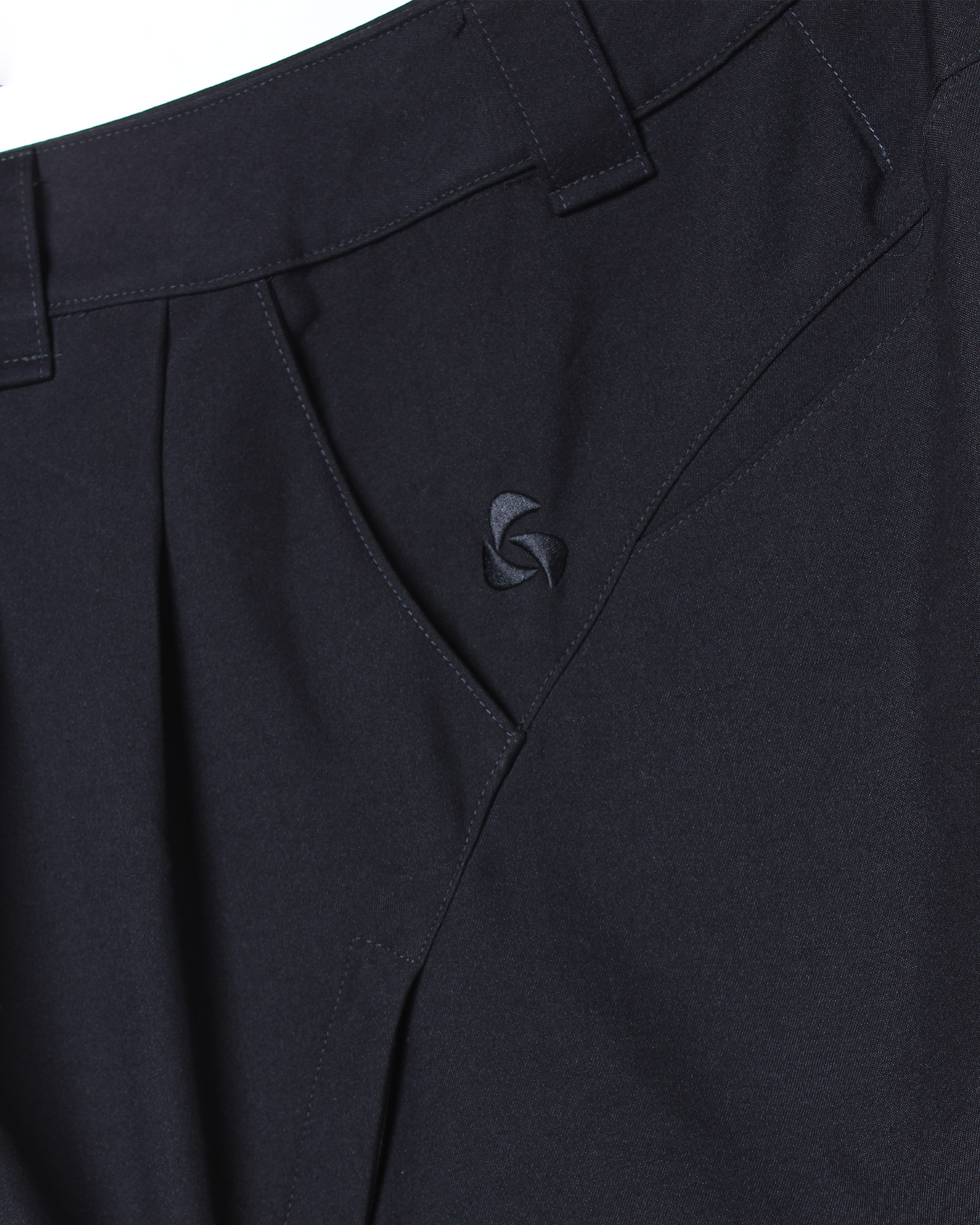 Pleatilated Shorts (Black)