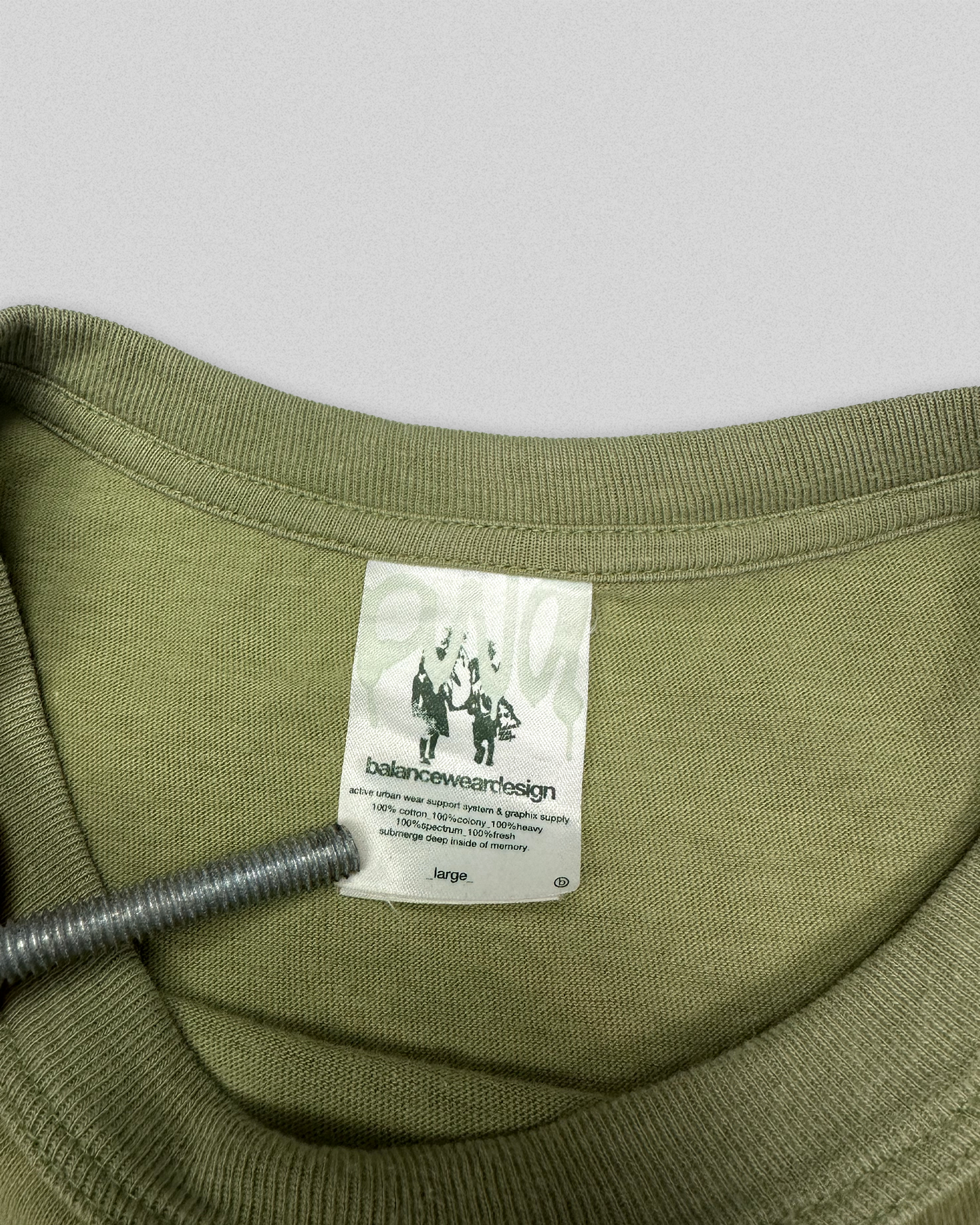 00's Balance Wear Design Graphic Tee (L)