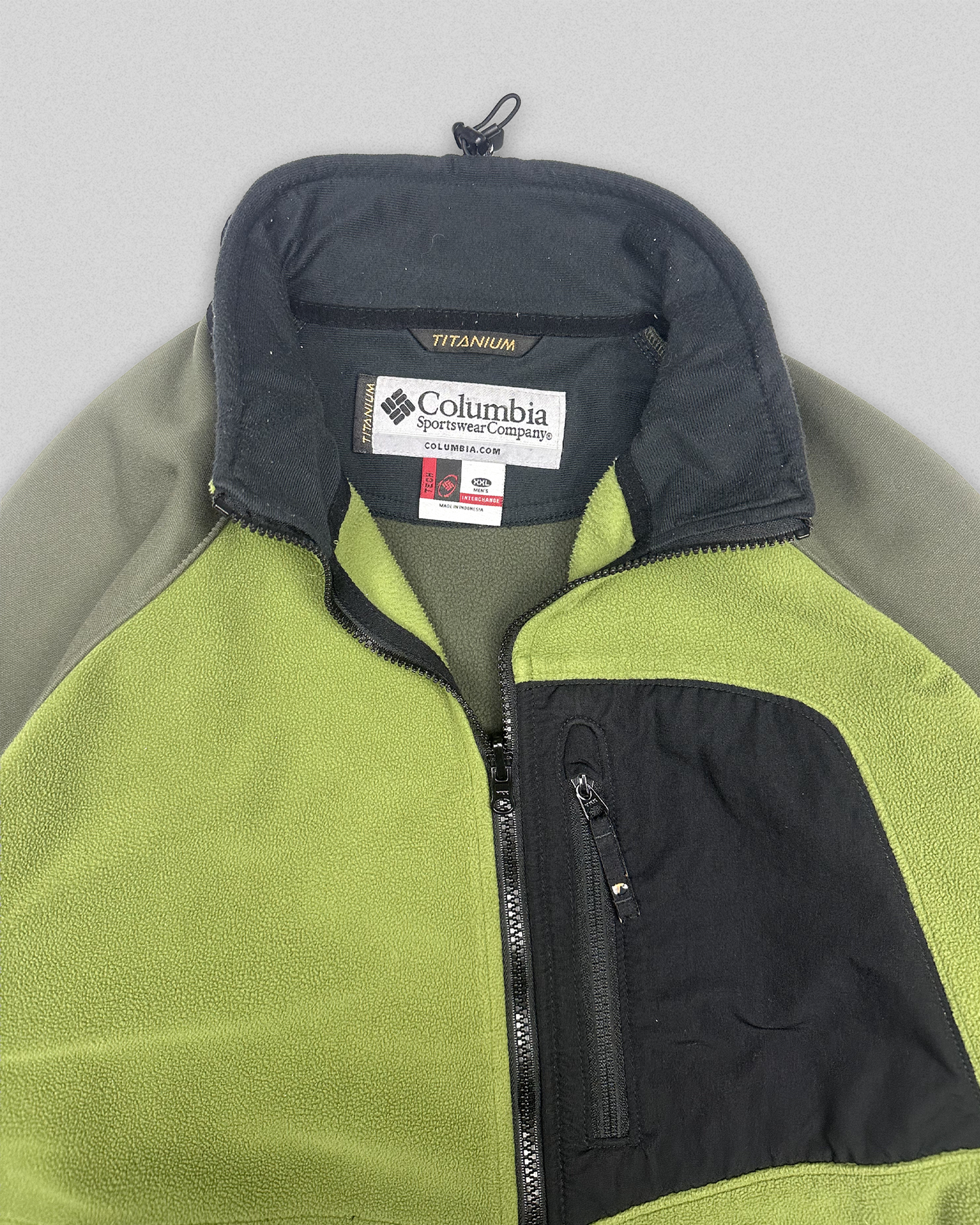 00's Columbia Titanium Fleece/Softshell (XXL)