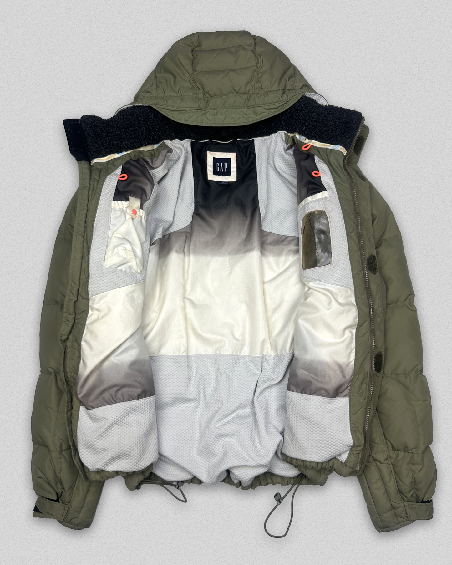 03' GAP Tech Puffer Jacket (M)