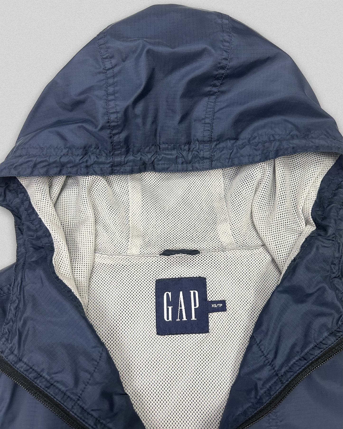 00' GAP Hooded Tech Vest (M)