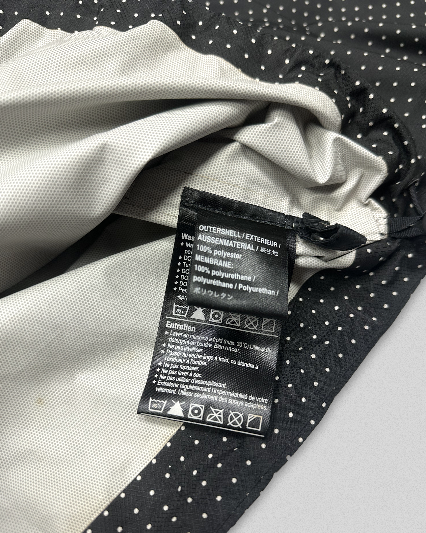 00's Burton Idiom Polka Dot Shell (M)