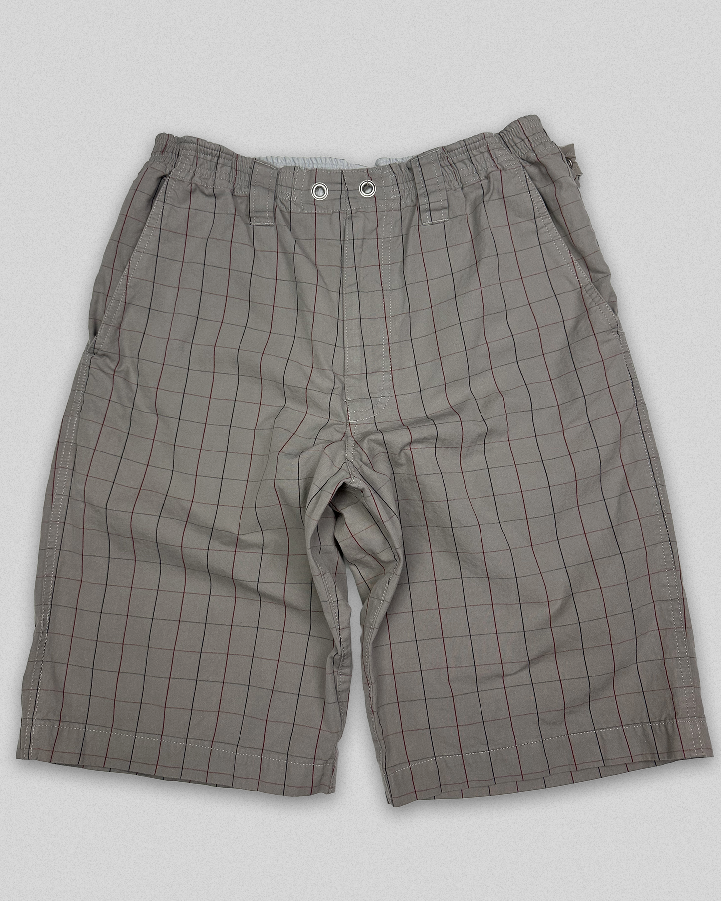 00's Milkboy Cargo Shorts (32)