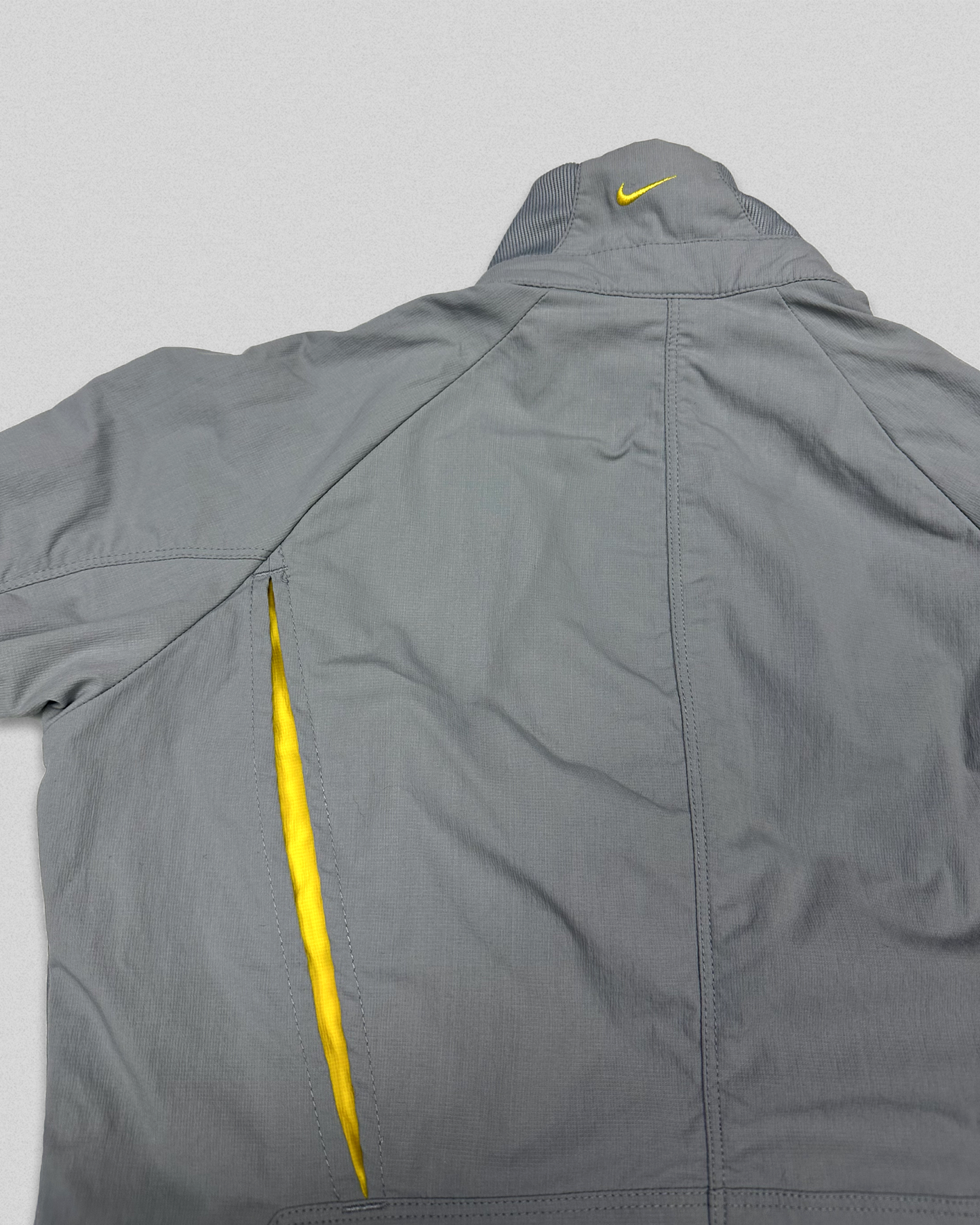 Y2K Nike Women's Tech Track Jacket (S)