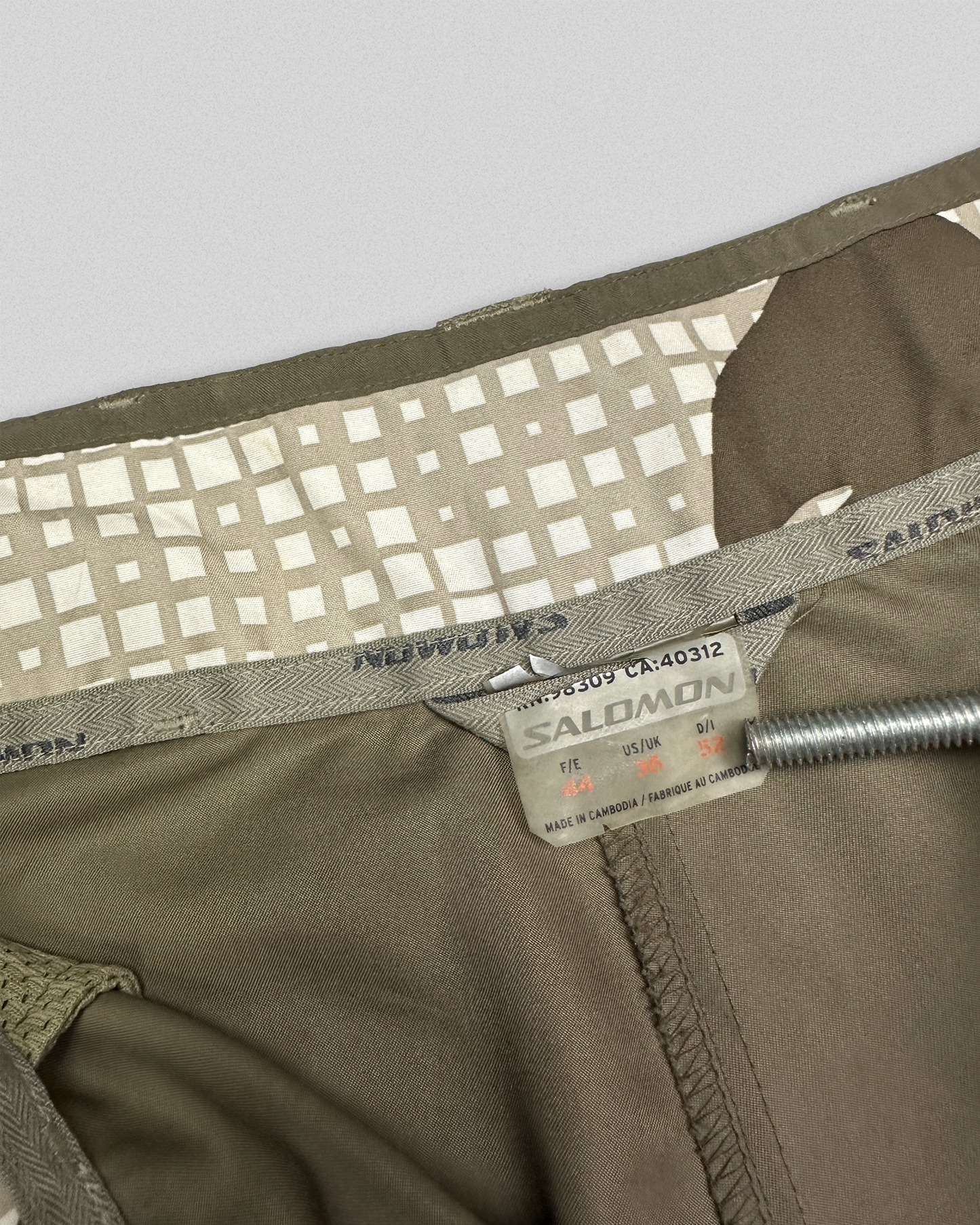 05' Salomon Shorts (36)