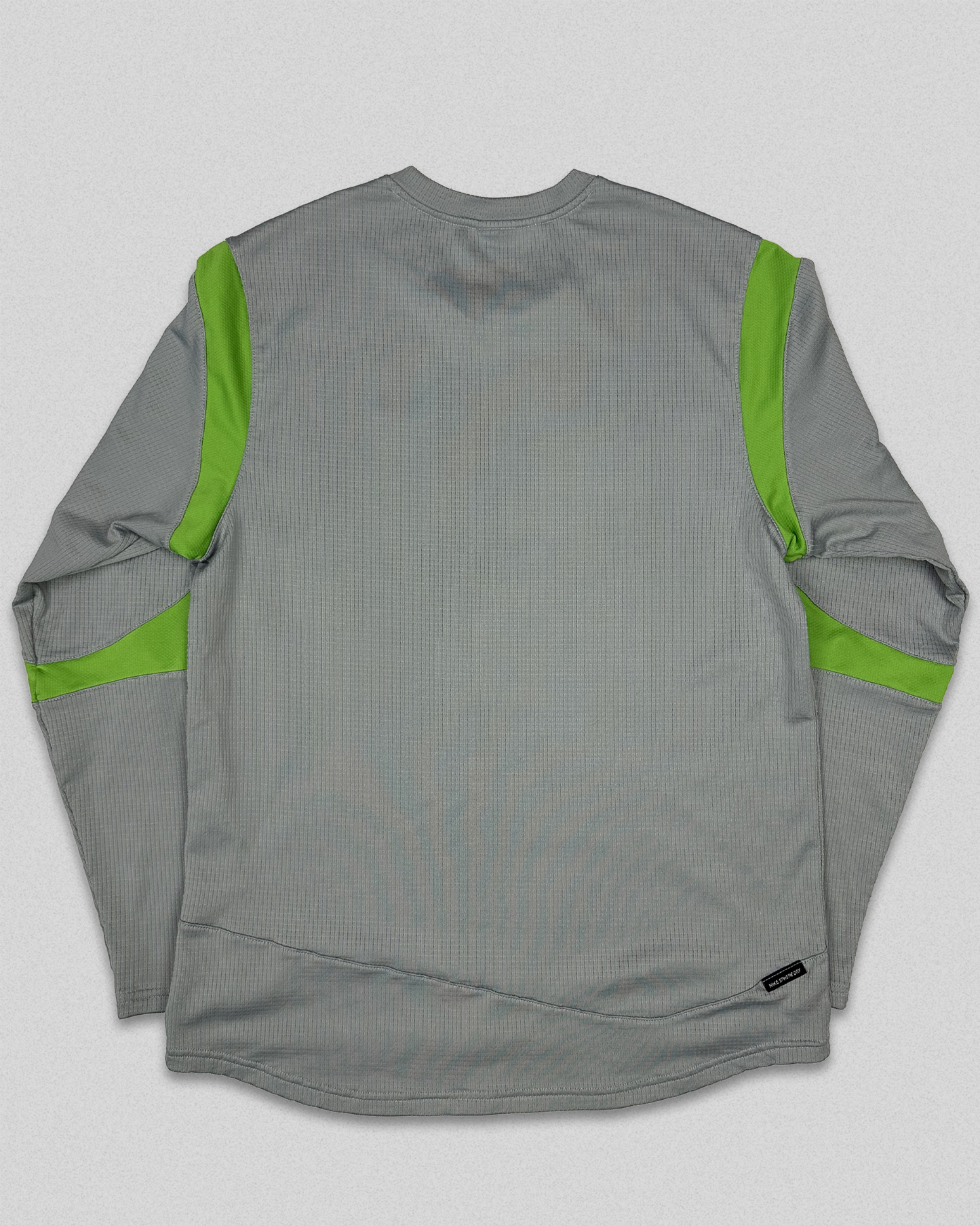 00's Nike Sphere Dry Panelled Longsleeve (L)