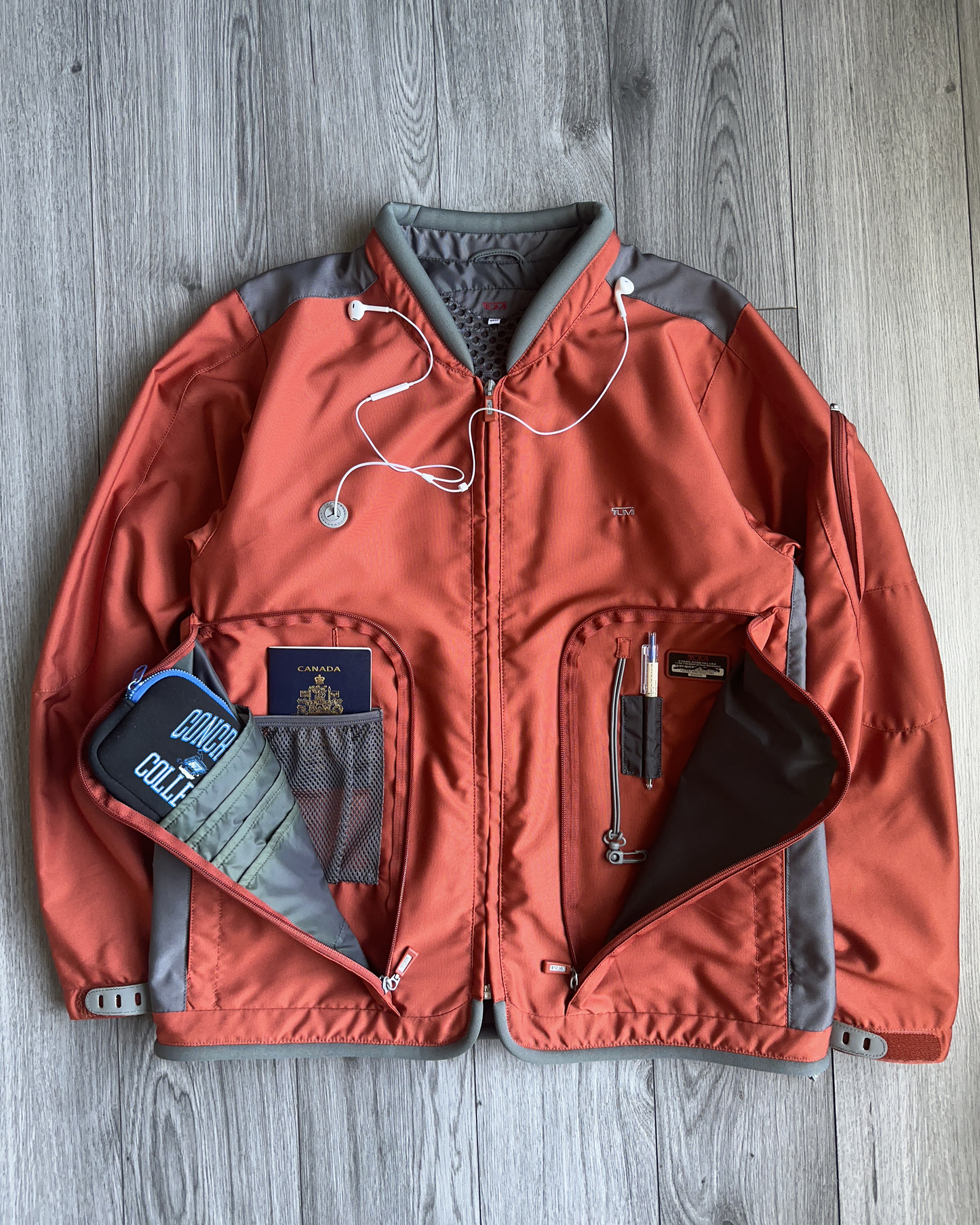 2000's Tumi Travel Jacket (M)
