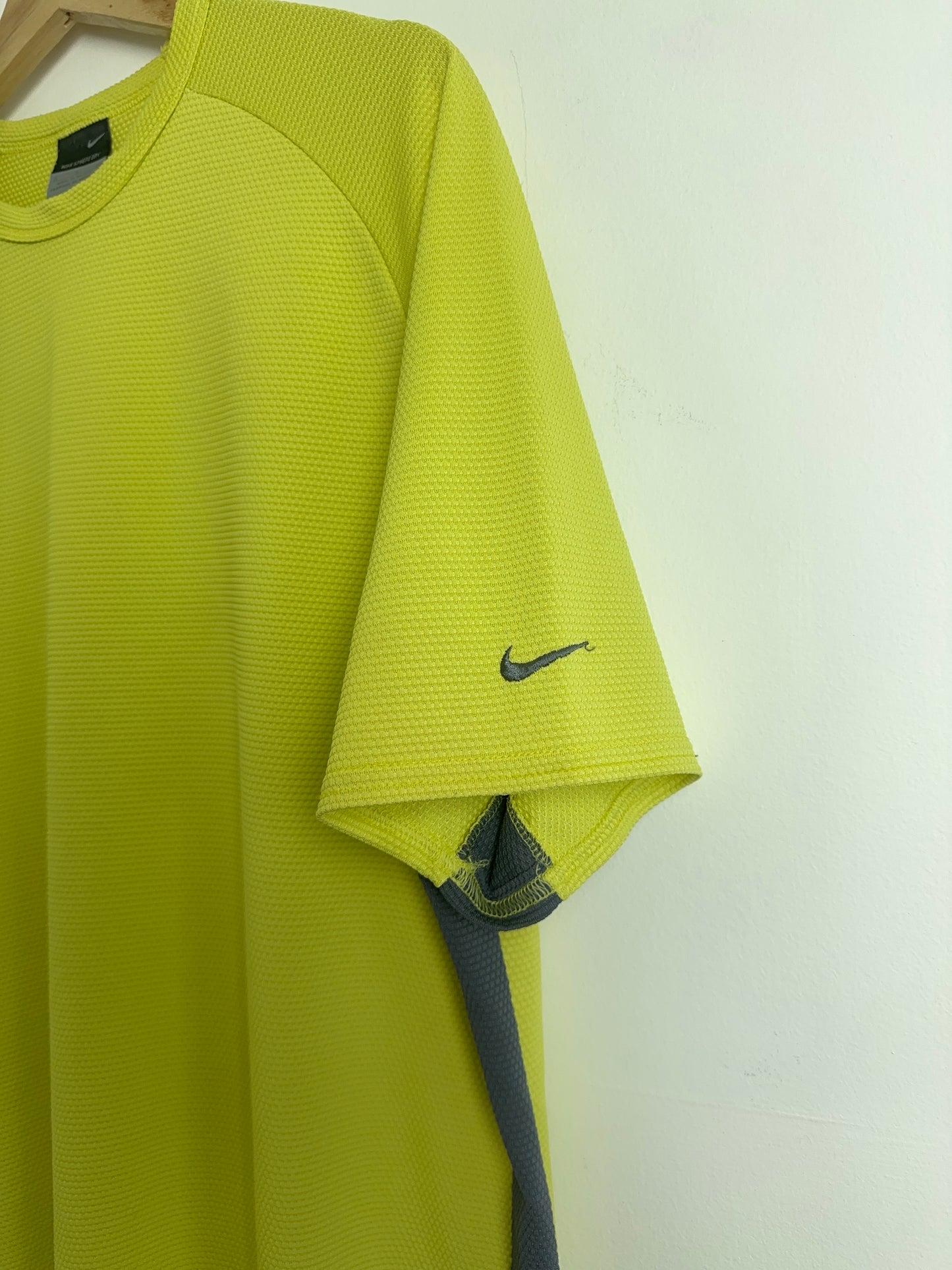Vintage Nike Sphere Dry Tee (L)