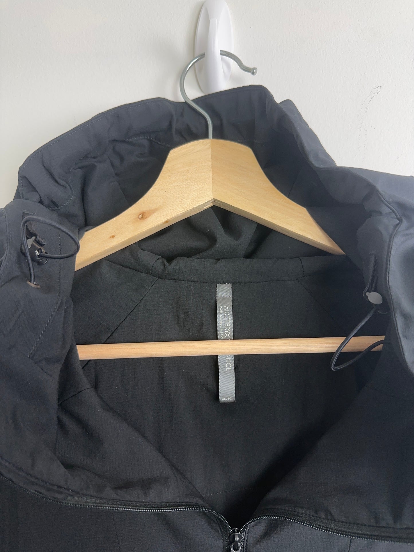 Veilance Atrix IS Hoody (XL)