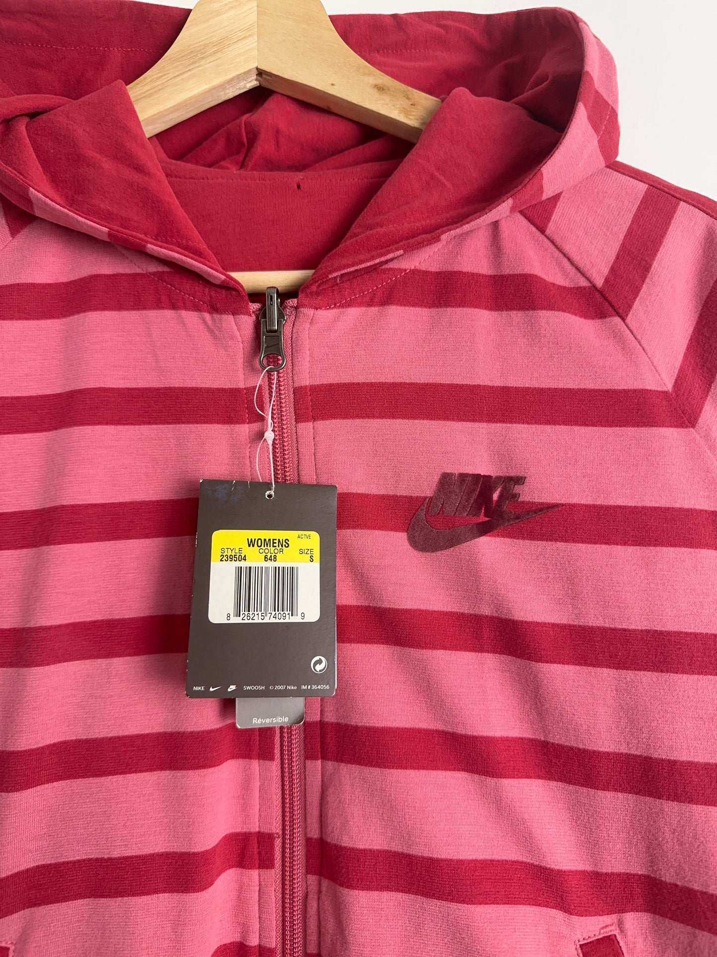2007 BNWT Nike Honolulu Marathon Striped Hoodie (S)