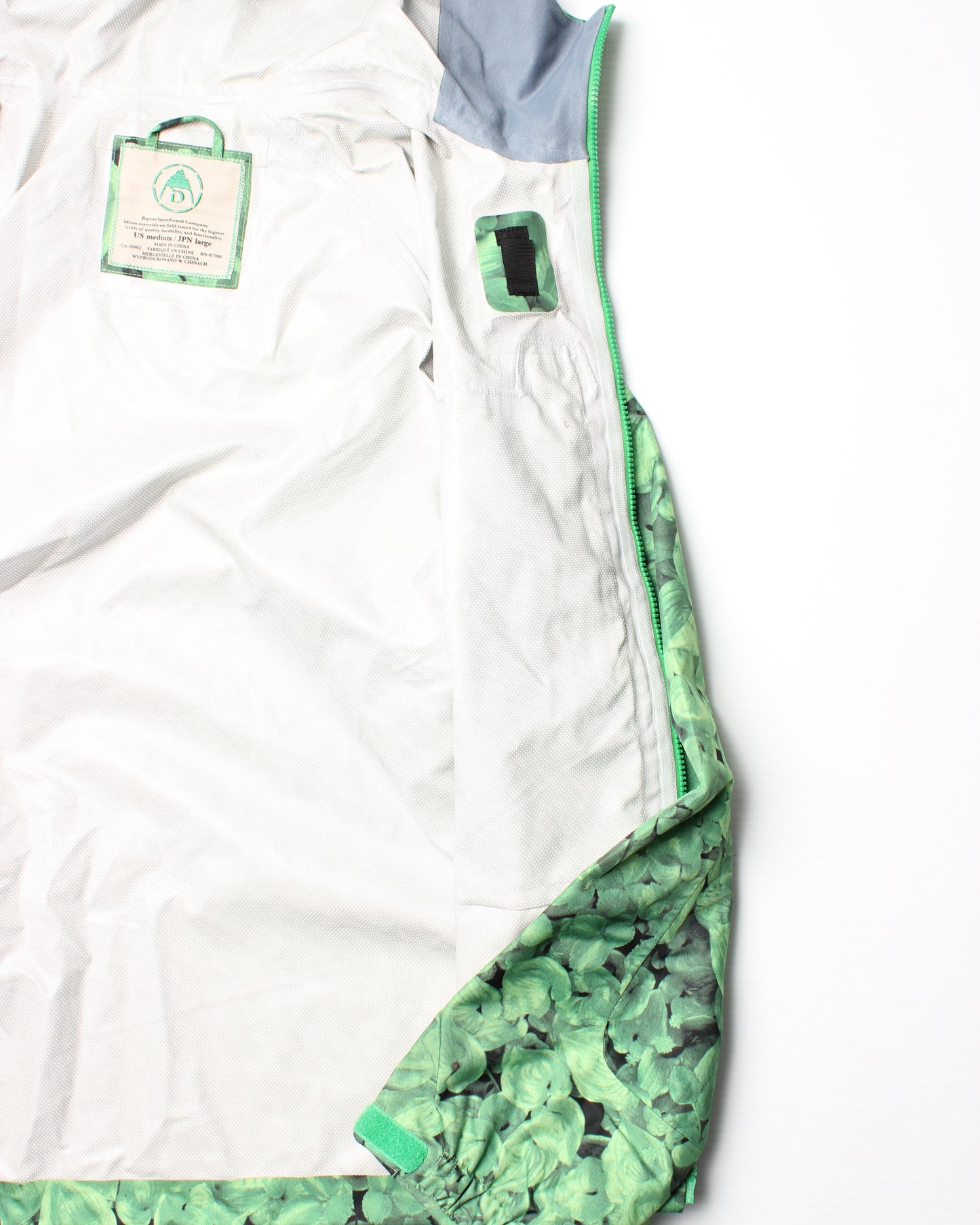 08-09’ Burton iDiom False Lily 2.5L Jacket NWT (M)