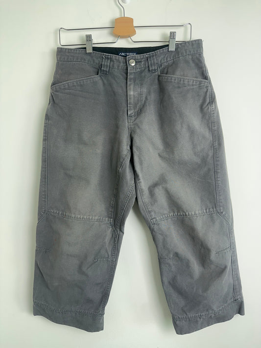 Vintage Arc’teryx Climbing Shorts (30)