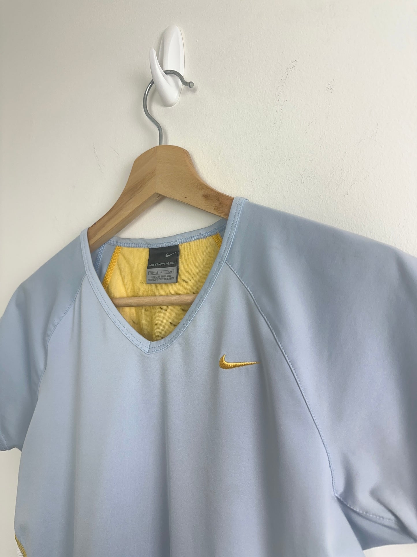 2006 Nike Sphere React Fish Scale Cooling Tee (S)