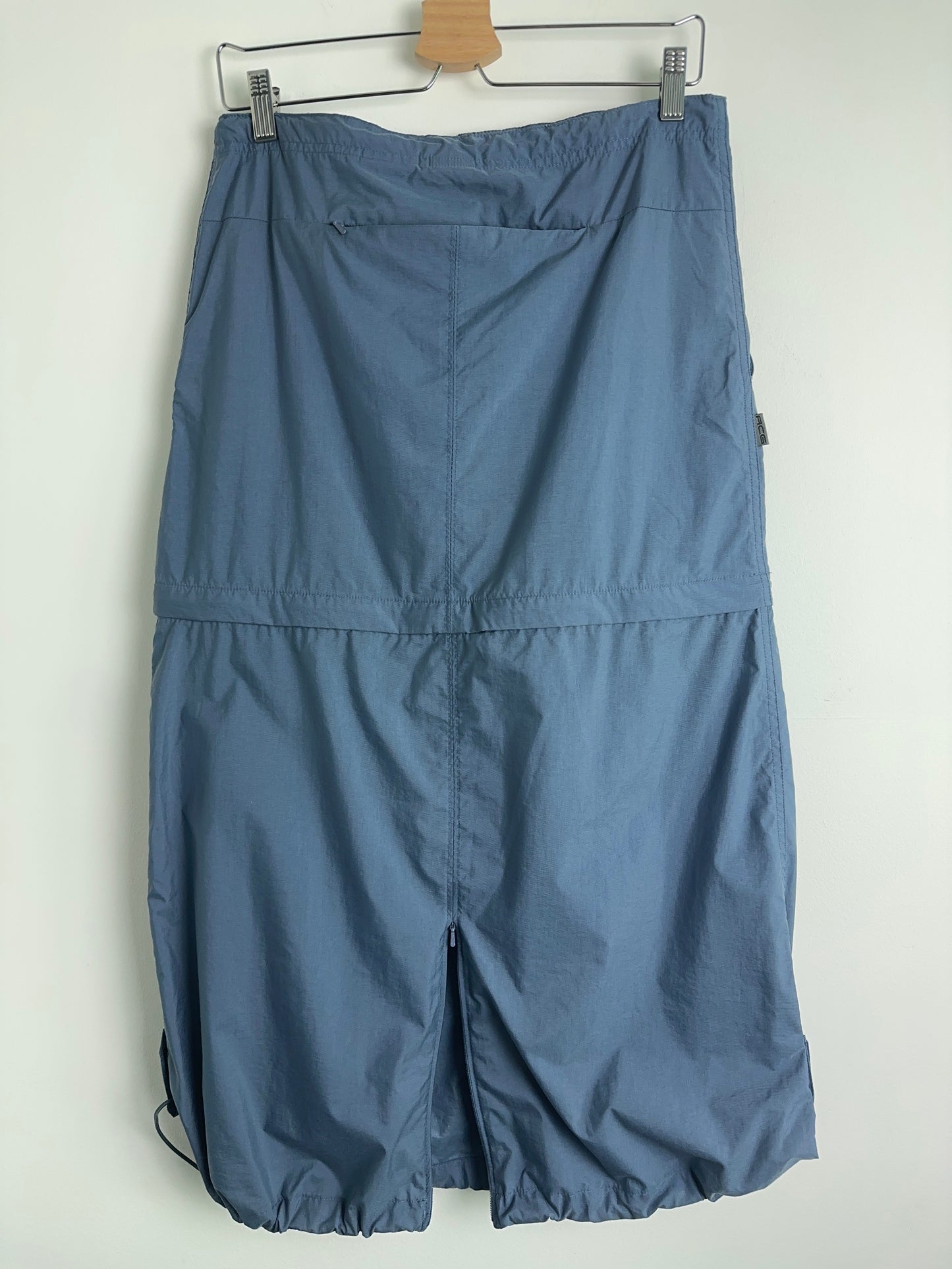 2002 Nike ACG 2n1 Skirt (M)