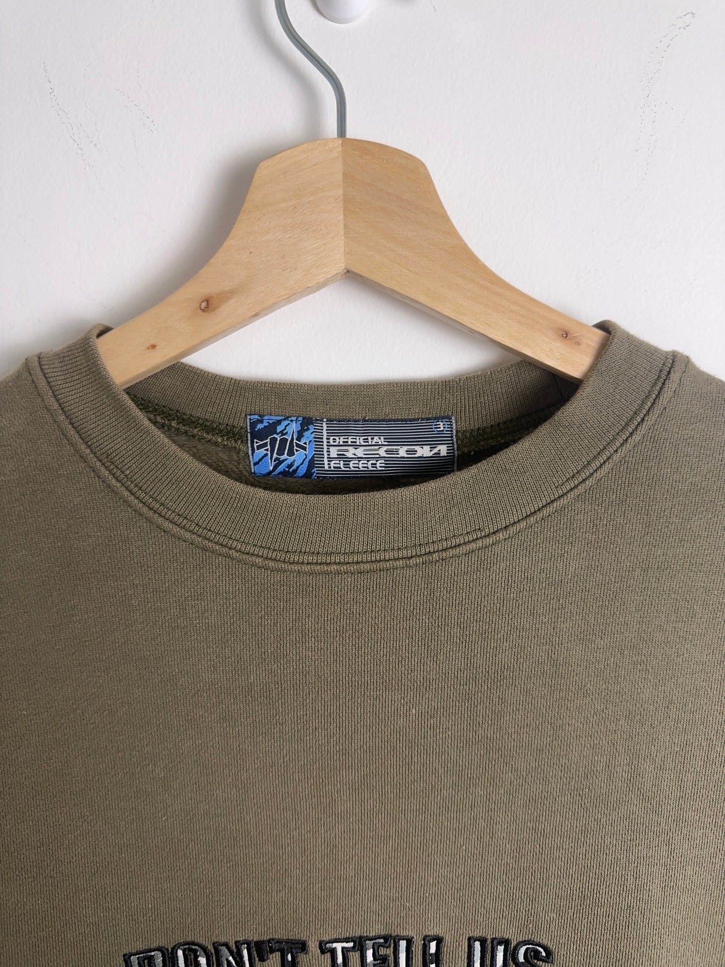 2000’s Recon Embroidered Crewneck (L)