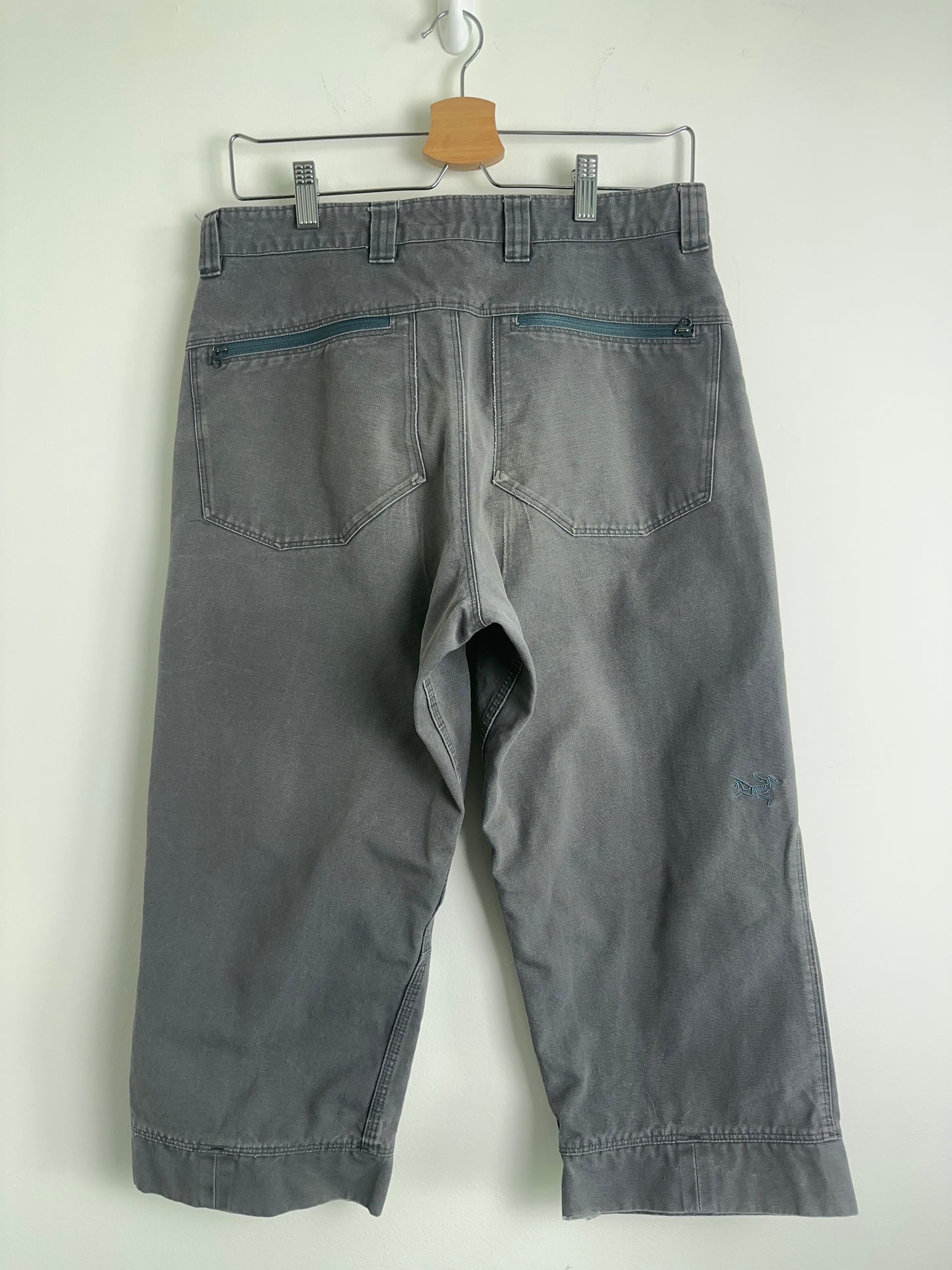Vintage Arc’teryx Climbing Shorts (30)