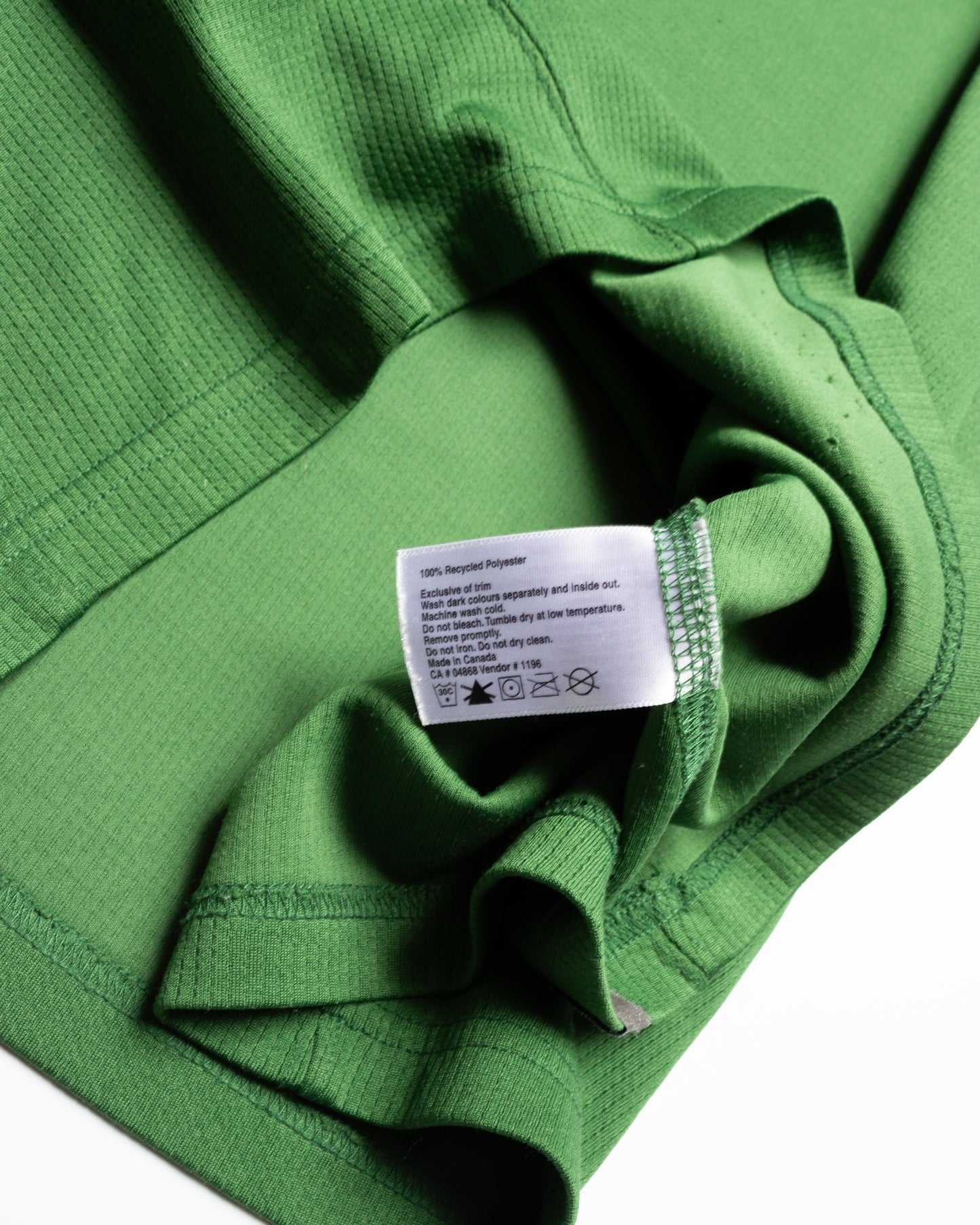 2000's MEC Longsleeve (M)