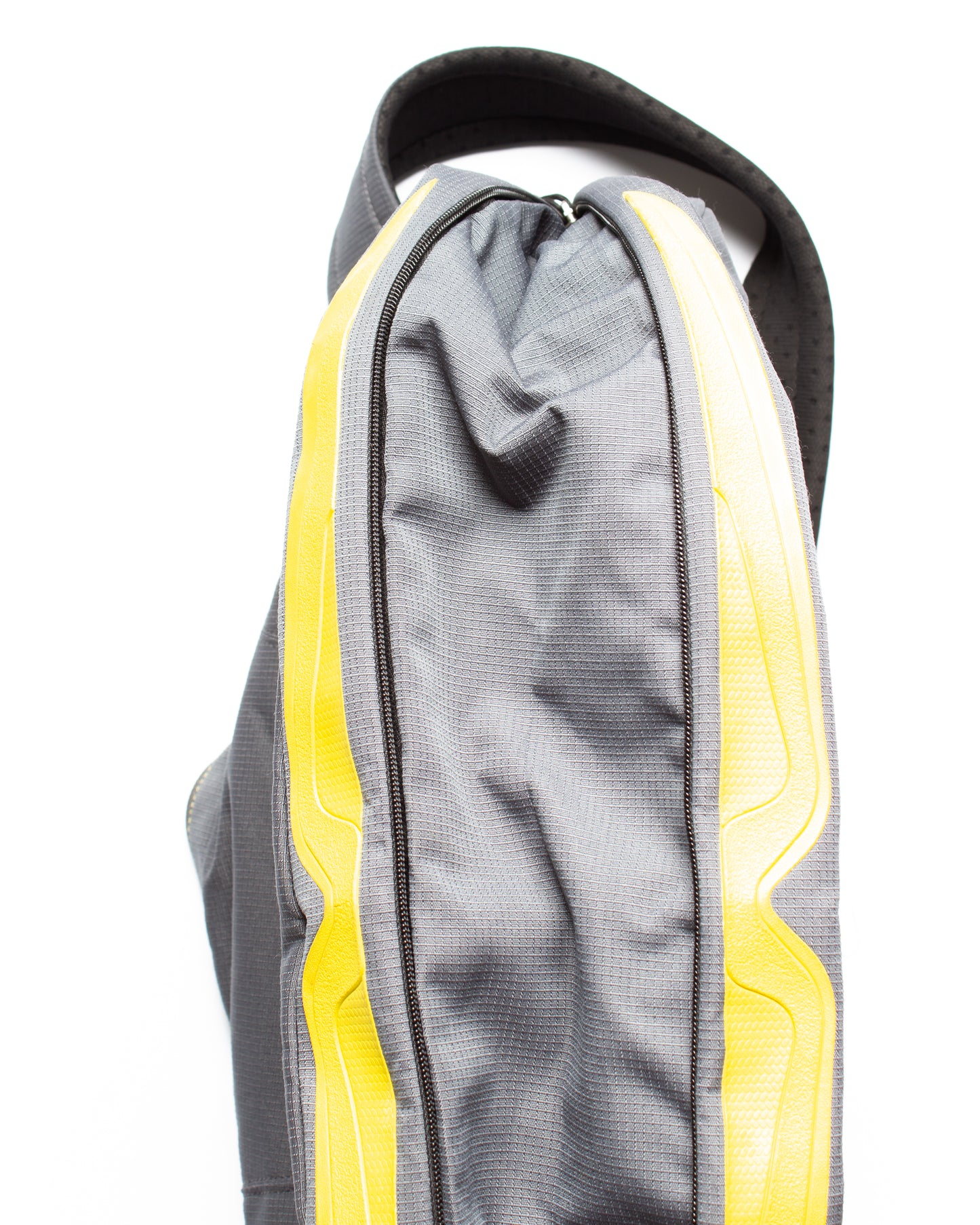 Sample Keen Circular Shoulder Bag
