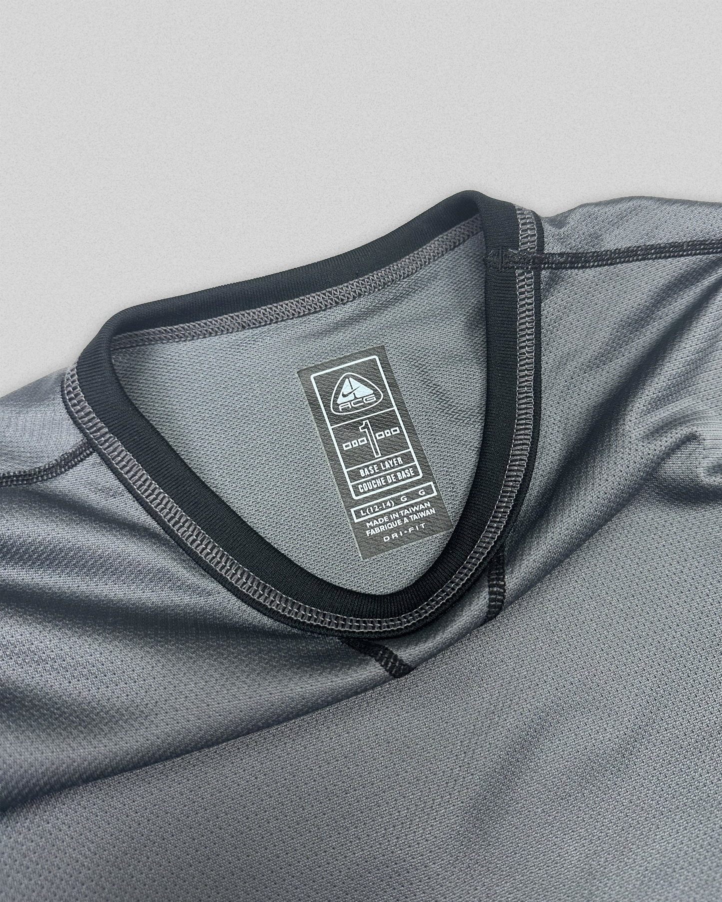01' ACG Overlock Stitch LS (Women's L)