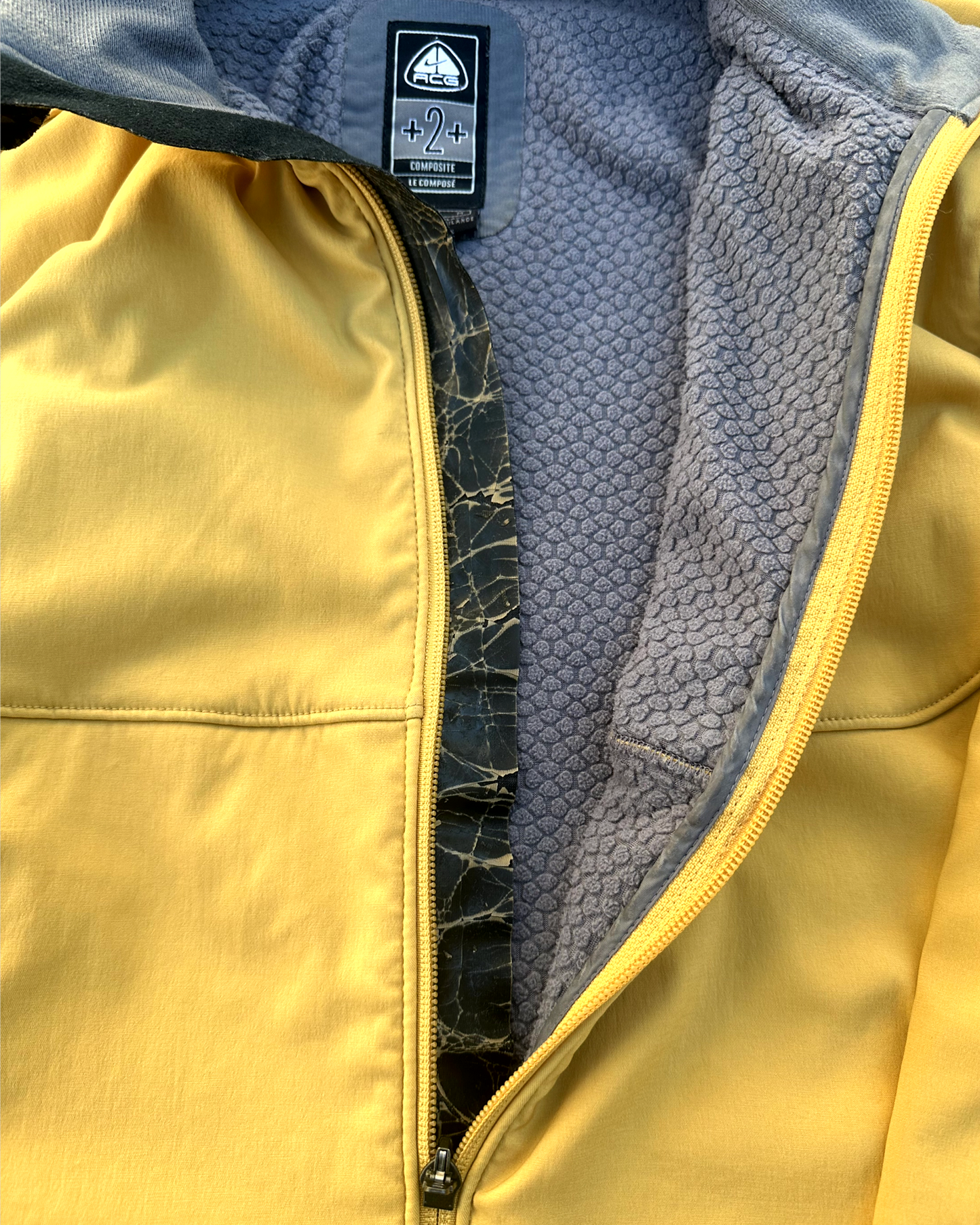 04' Nike ACG Soft Shell (M)