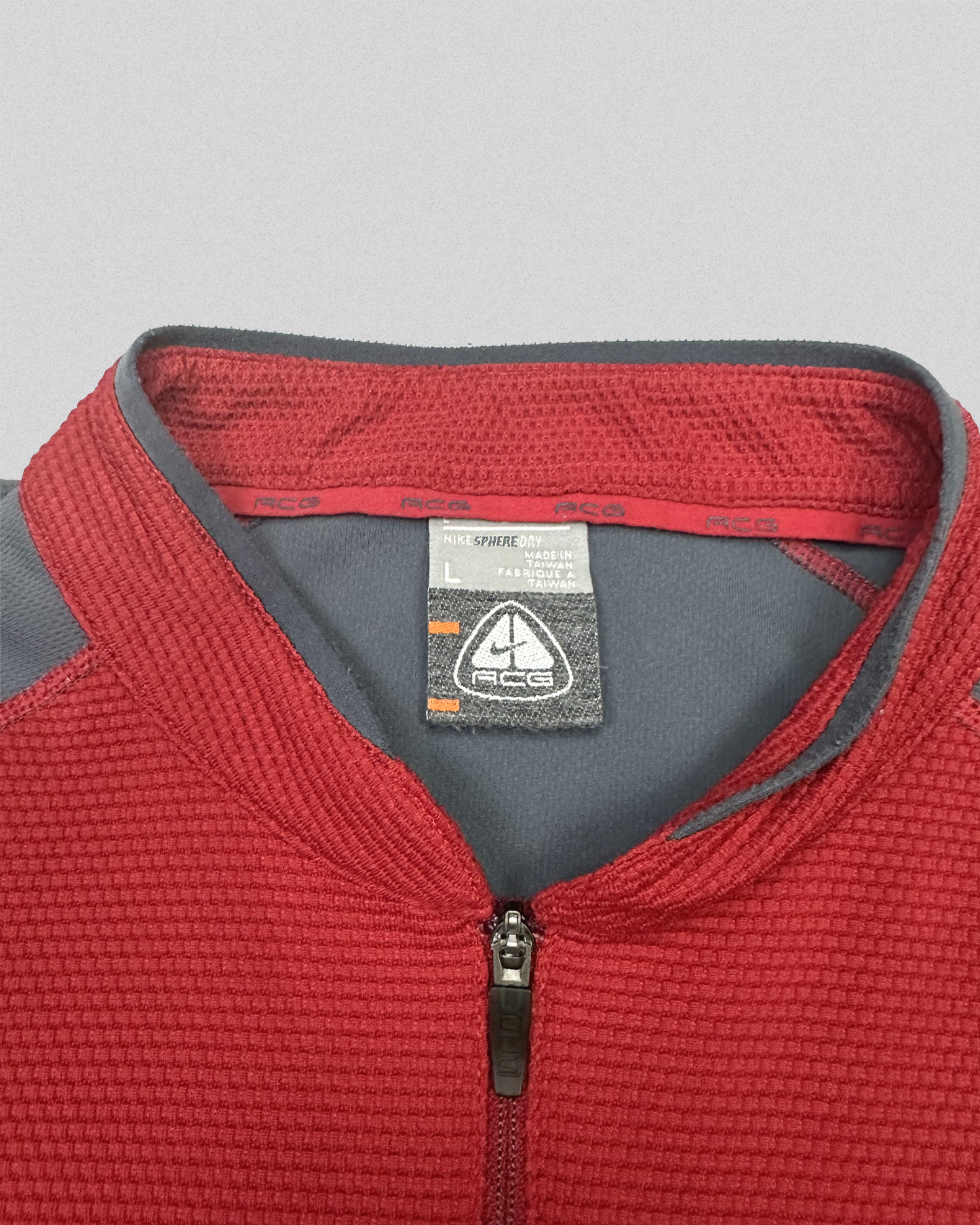 00's Nike ACG Sphere Jersey (L)