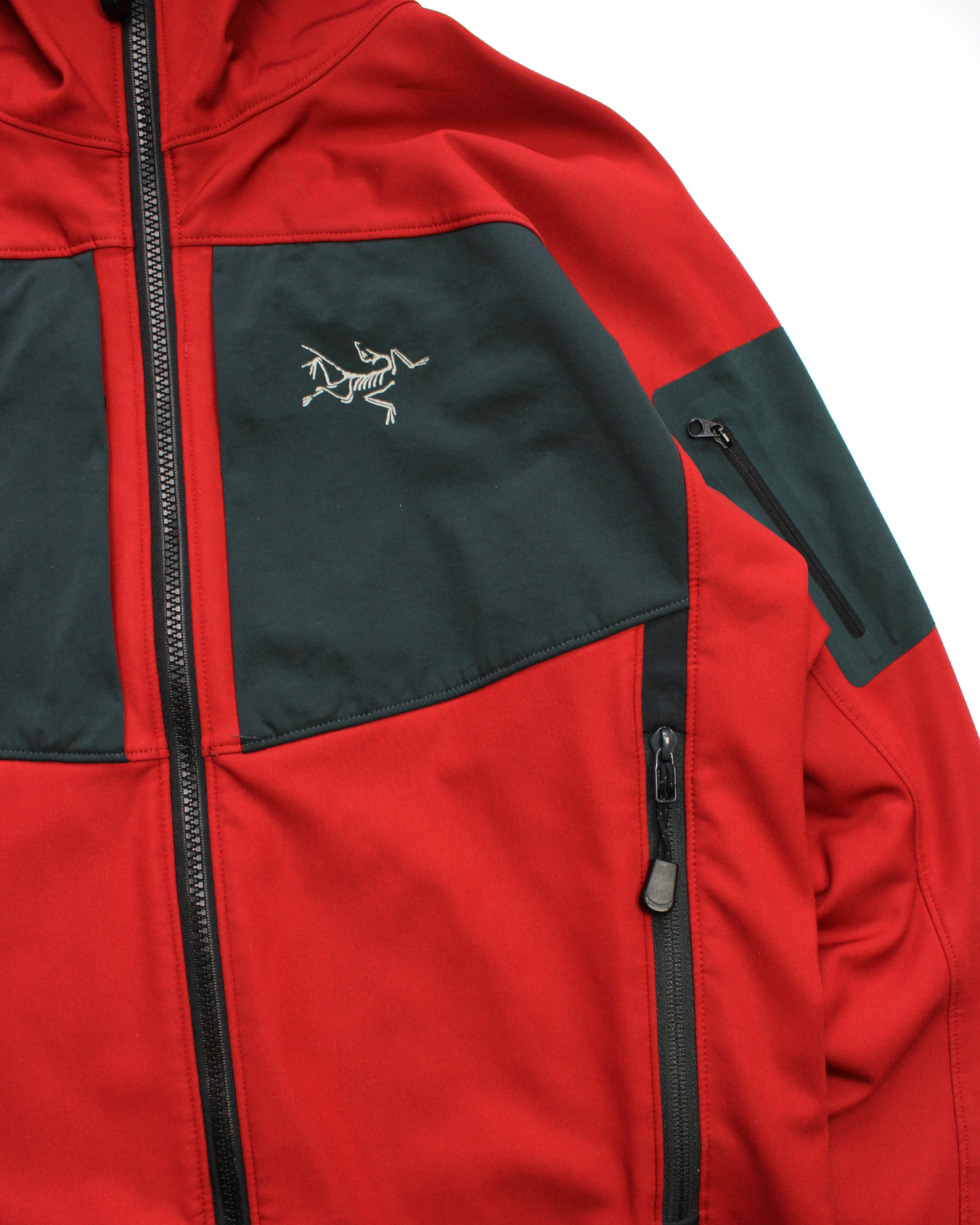 2004 Arc'teryx Gamma MX Hoodie in Sangria (M)
