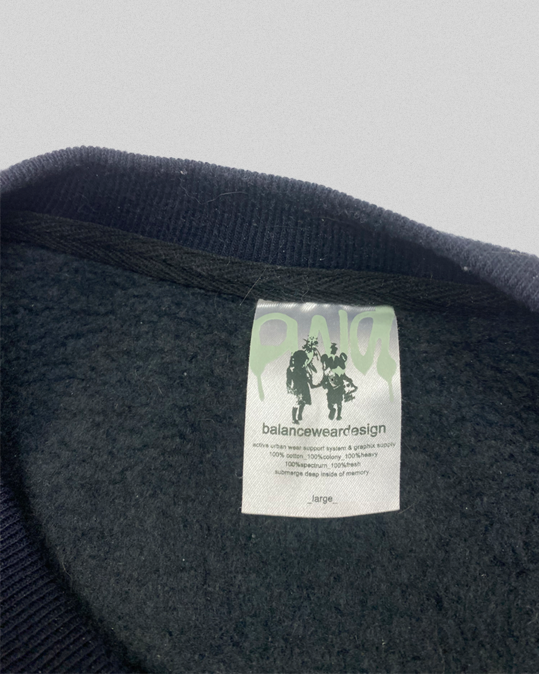 Balance Wear Design Graphic Crewneck (L)