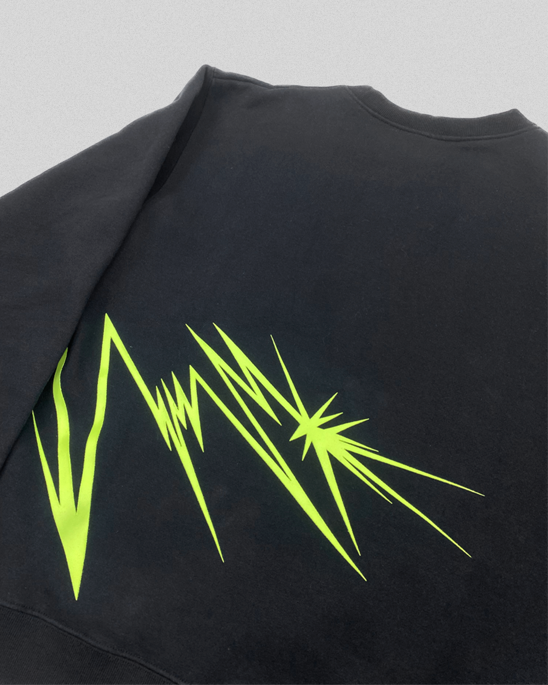Balance Wear Design Graphic Crewneck (L)