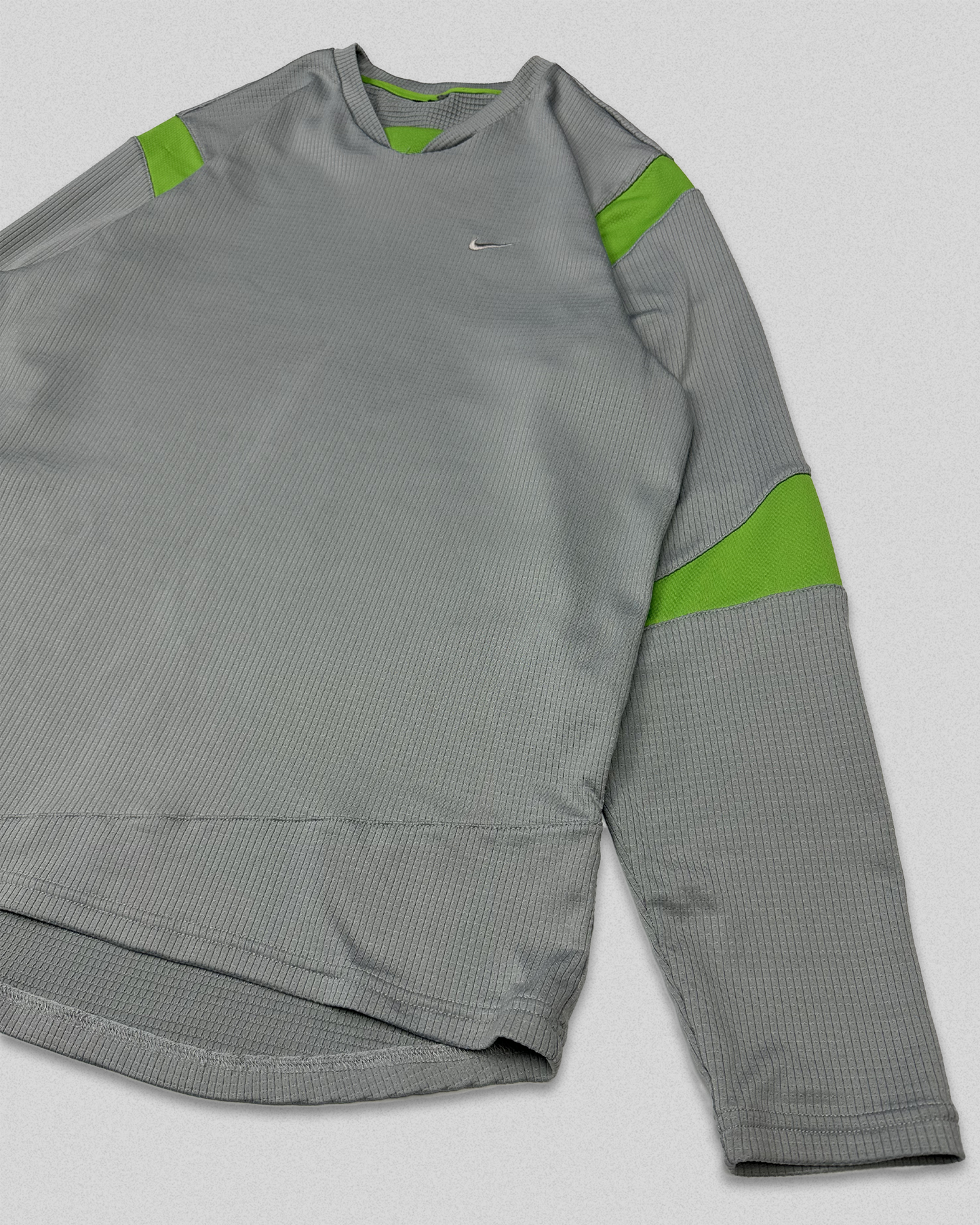 00's Nike Sphere Dry Panelled Longsleeve (L)
