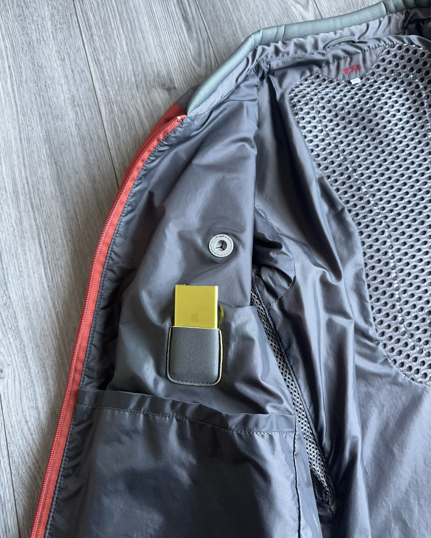 2000's Tumi Travel Jacket (M)