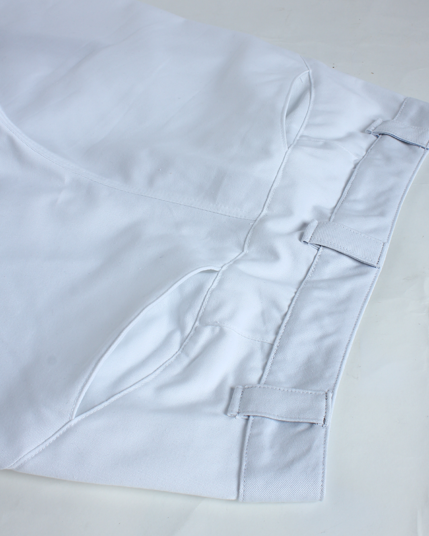Pleatilated Shorts (White)