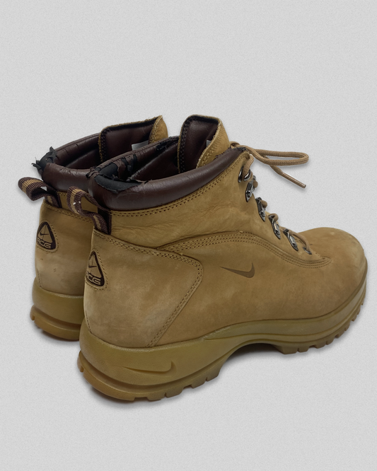 2002 Nike ACG Karst (US12)